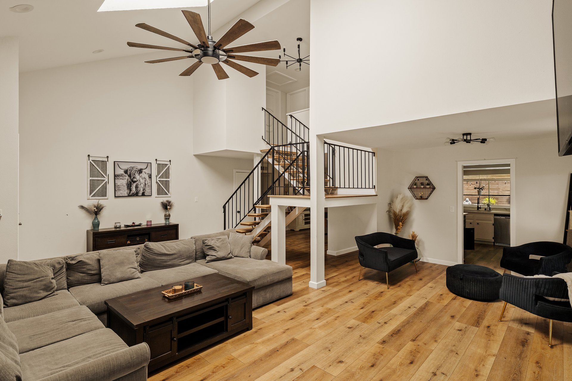 29256 Snapdragon Pl, Santa Clarita
