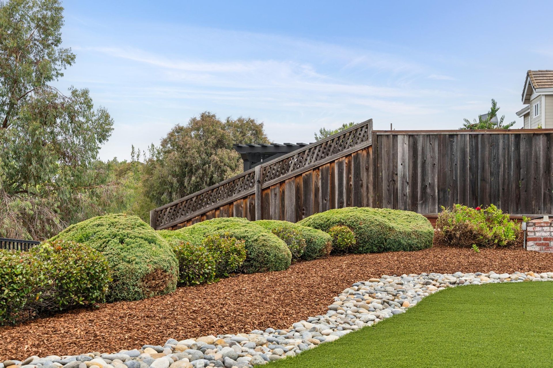 5075 Monaco Dr.