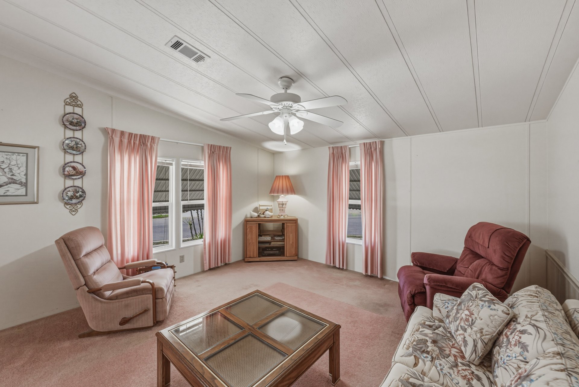 5556 RIVIERA DR