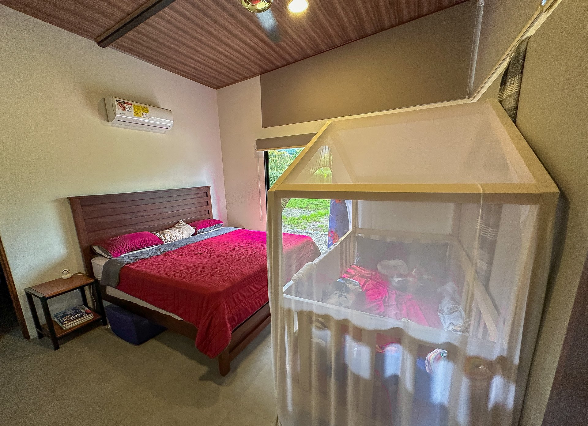 Charming 2-Bedroom Home in the Heart of Ojochal – Privacy, Convenience, and Opportunity Await!