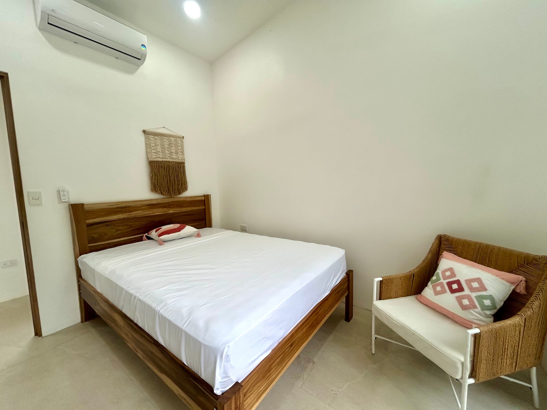Villa Jardines – 3 Bedrooms, 2 Bathrooms, Brand-New with Pool