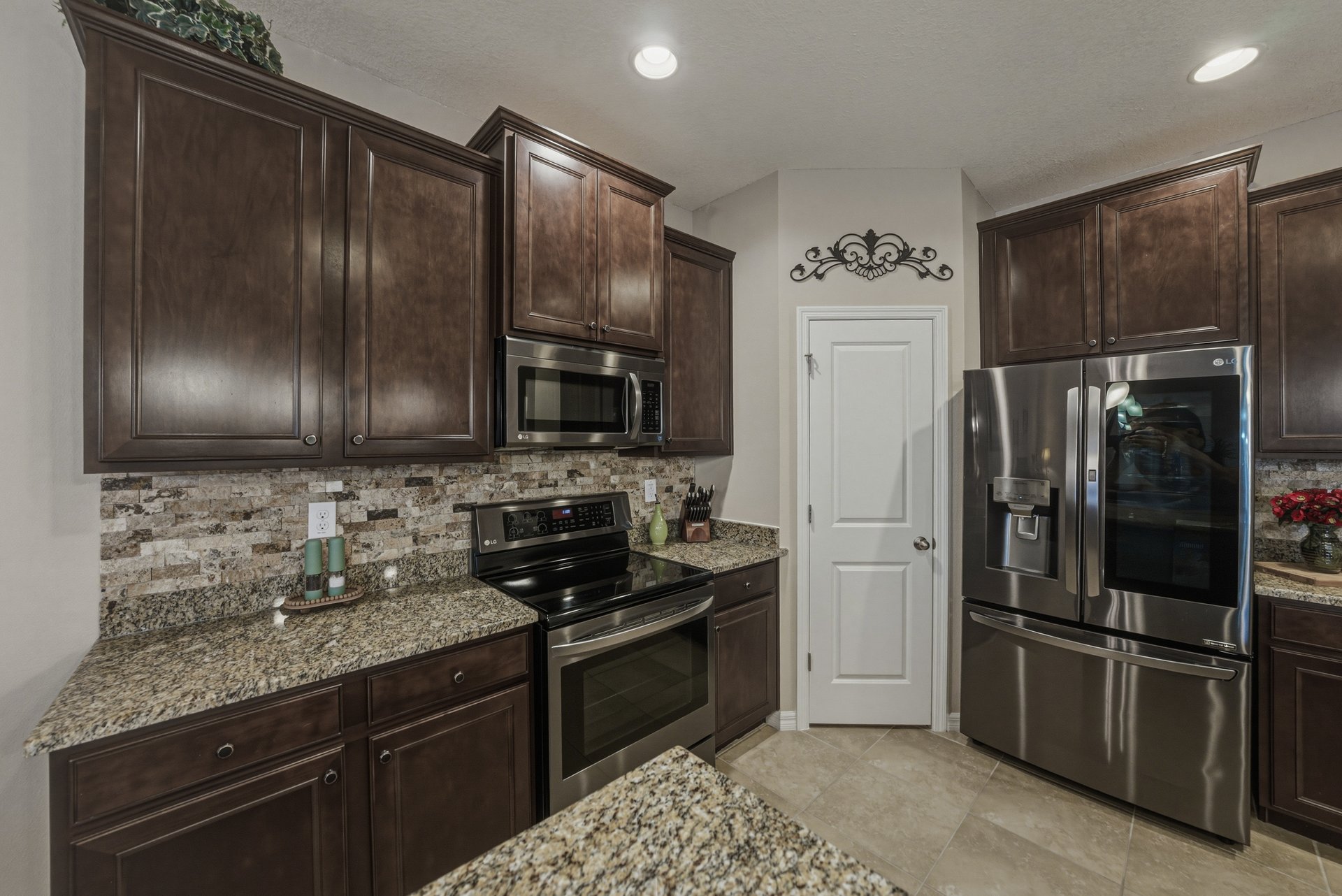 7739 TIMBERVIEW LOOP