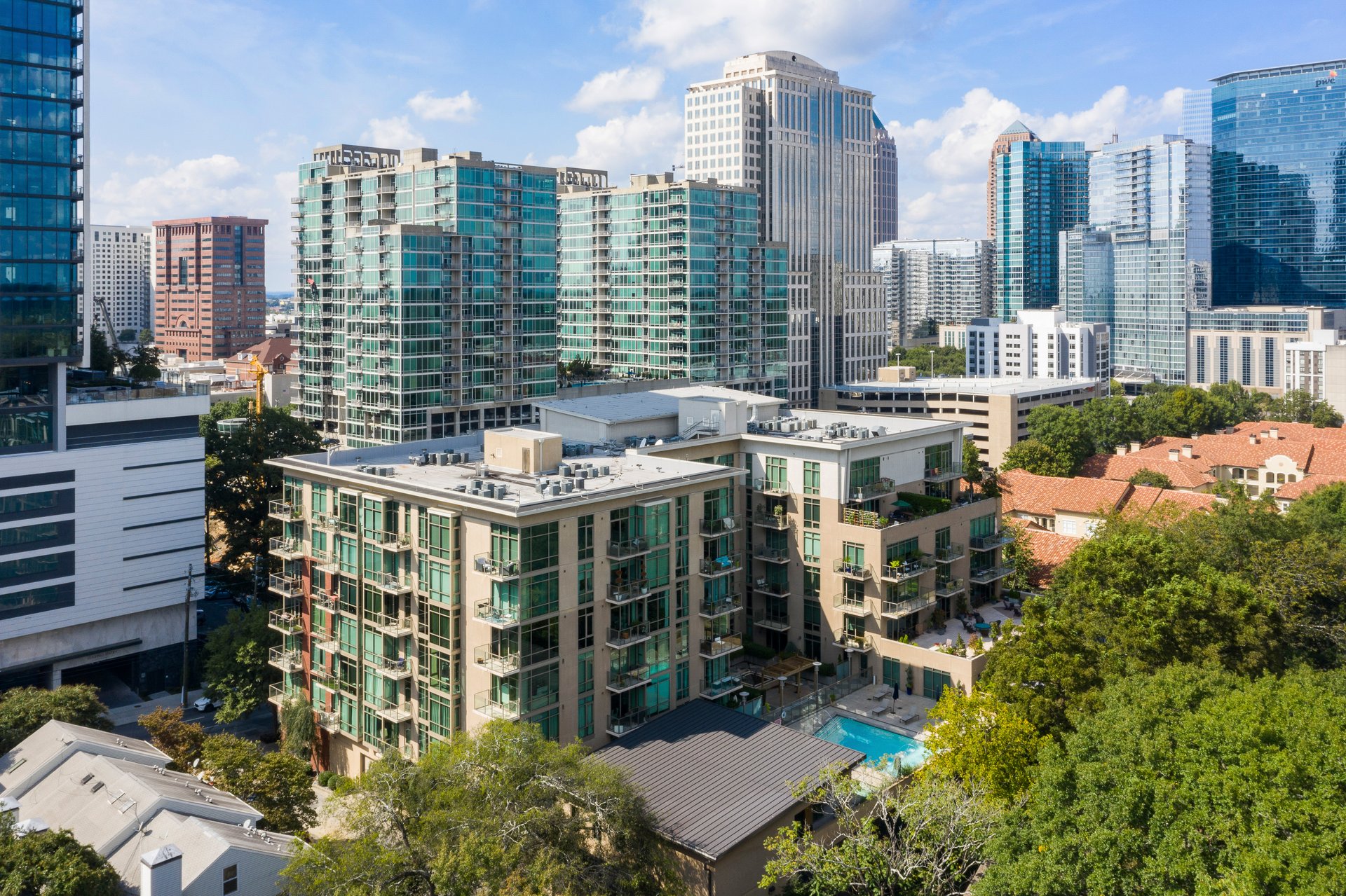 905 Juniper Street NE Unit 704