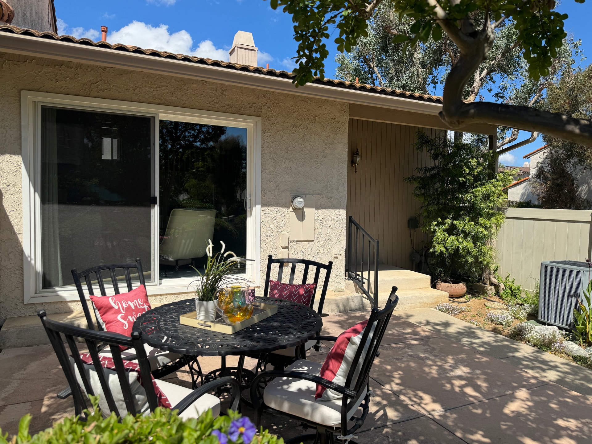 1298 Ramona Dr