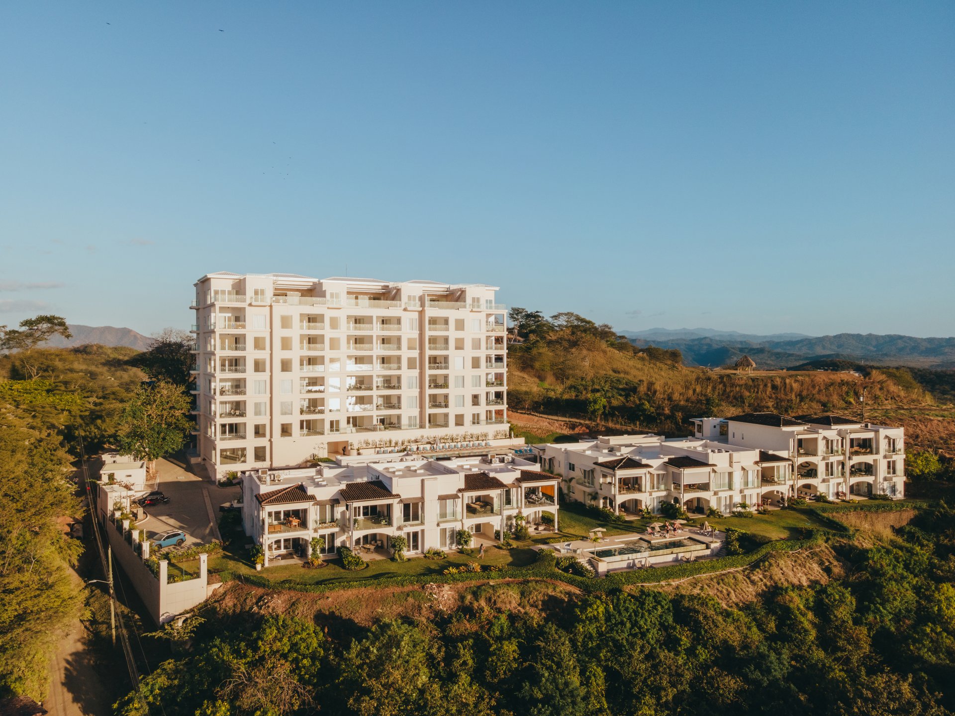 Residencia La Vista Tower C – Penthouse 701 | Elevated Ocean-View Living in Playa Tamarindo