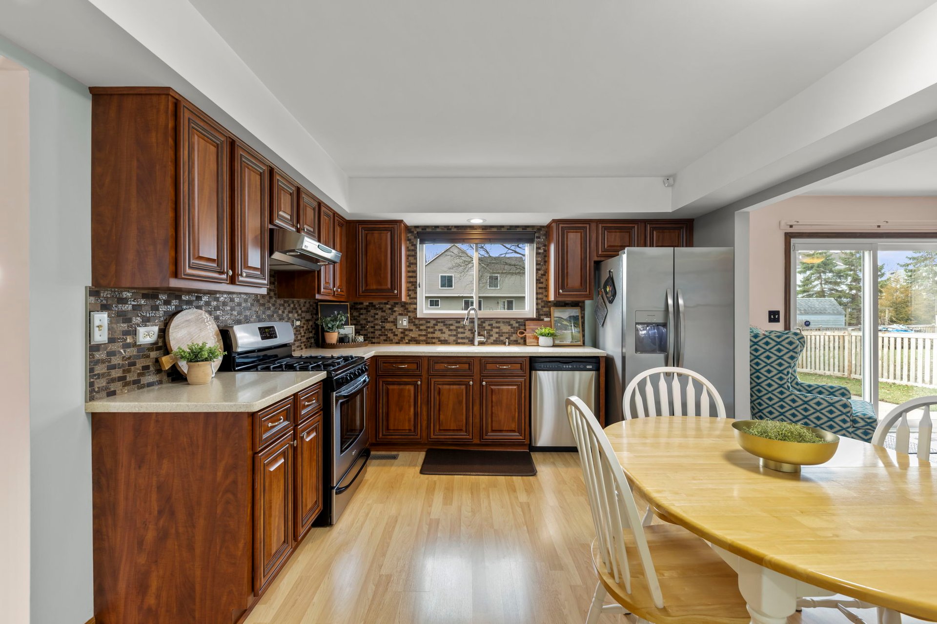 1337 Regent
