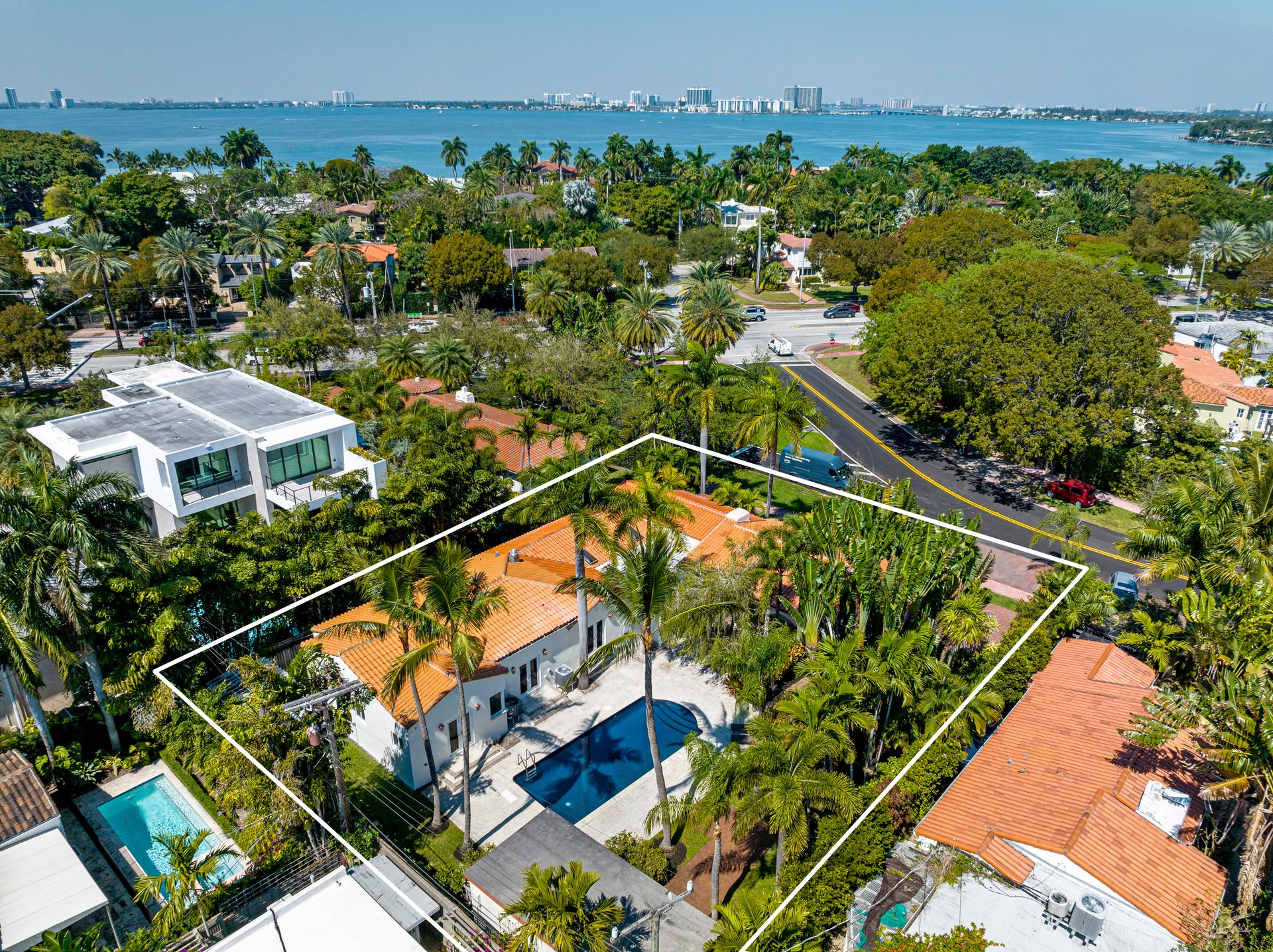 768 W 51st Street