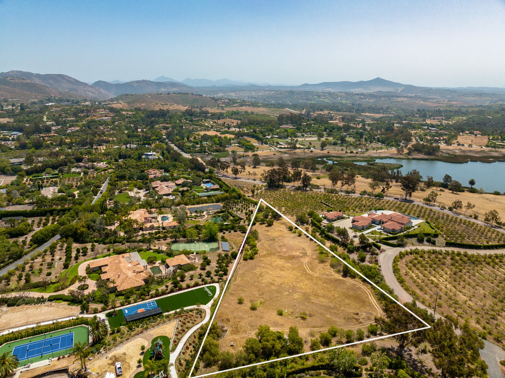 Expansive Lot in the Covenant
