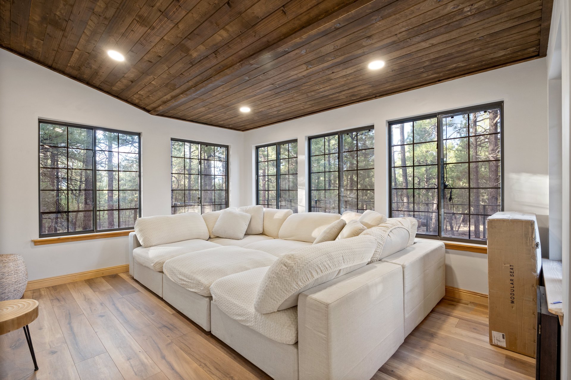 257 LONG Lane