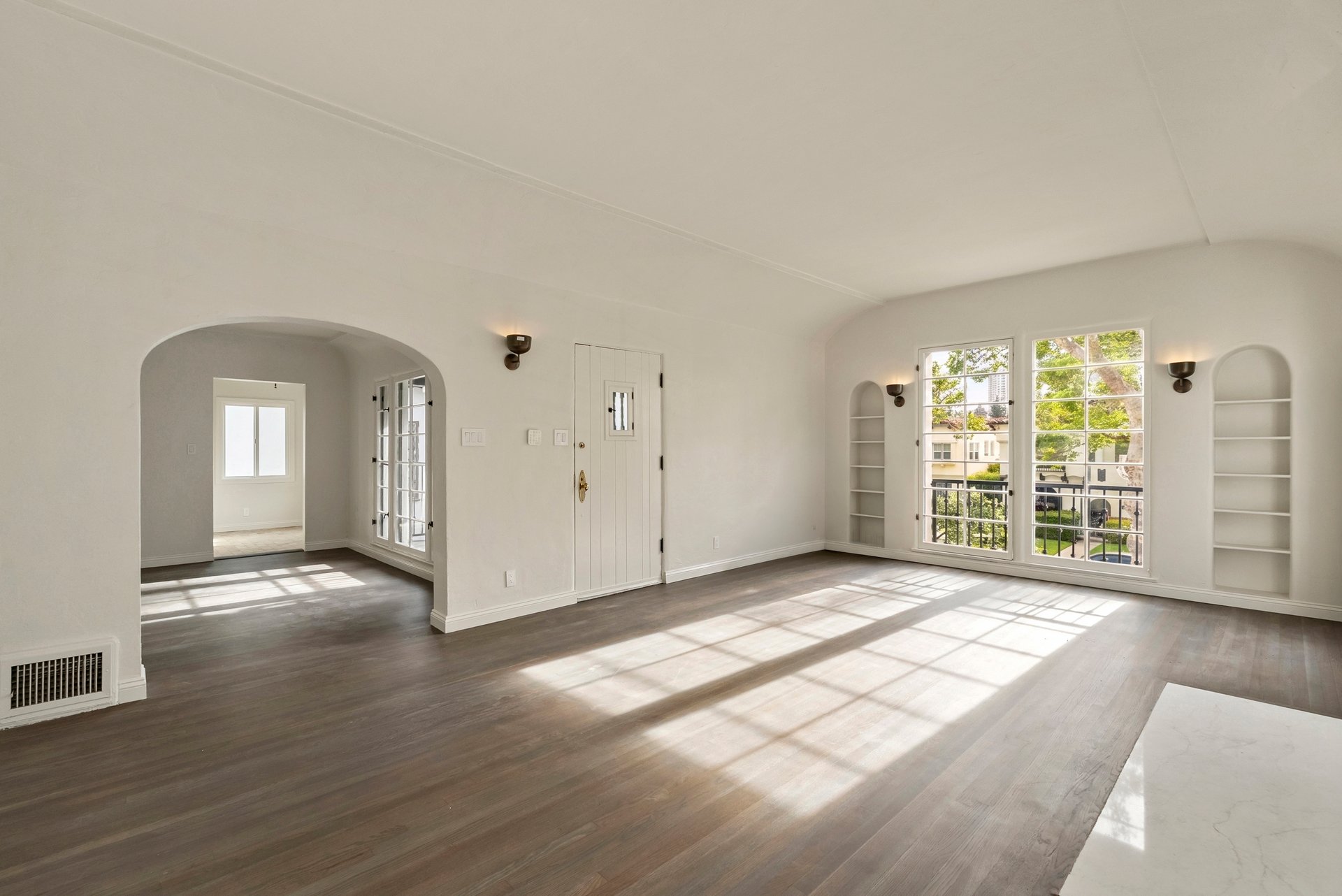 428 S Bedford Dr, Beverly Hills 