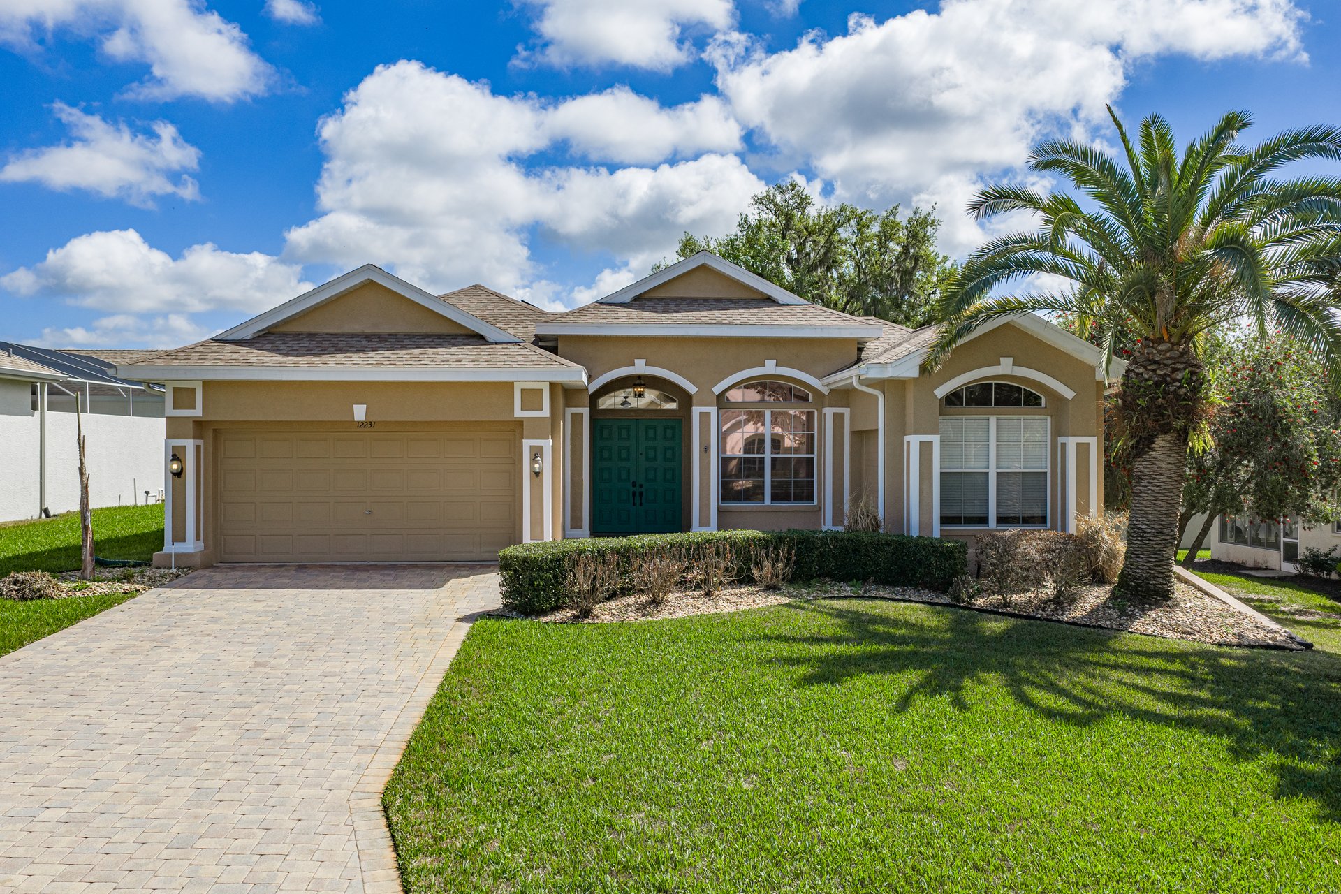 12231 WOODLANDS CIR