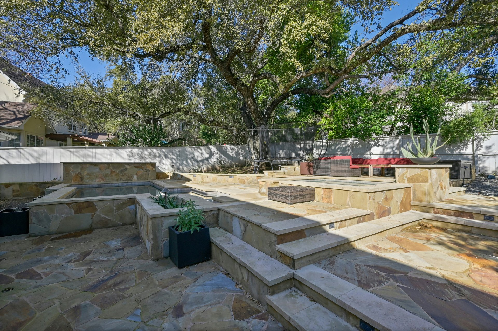6615 Dogwood Creek 