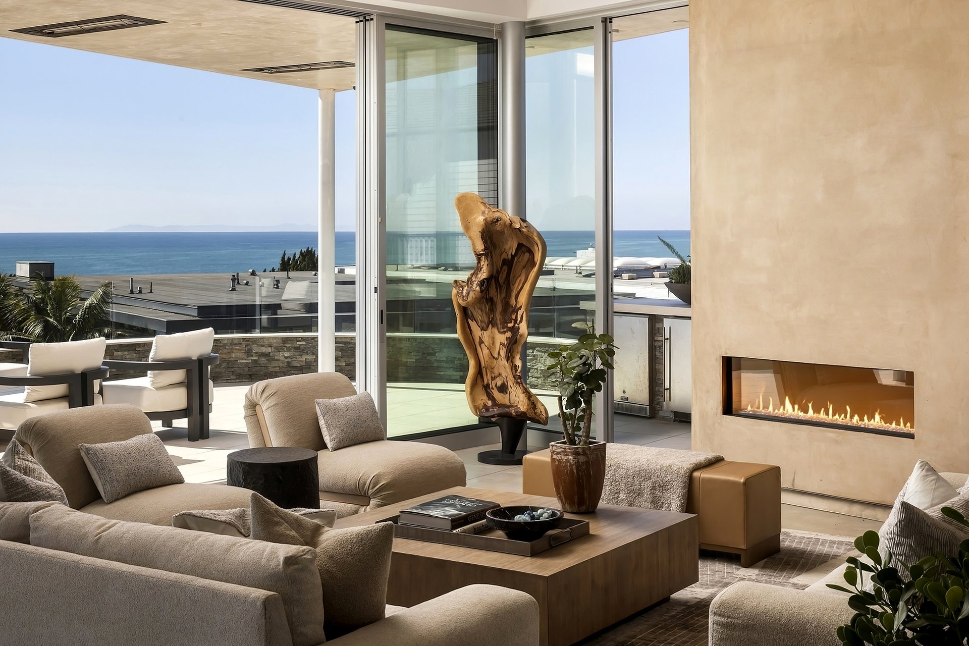 305 Calle Francesca