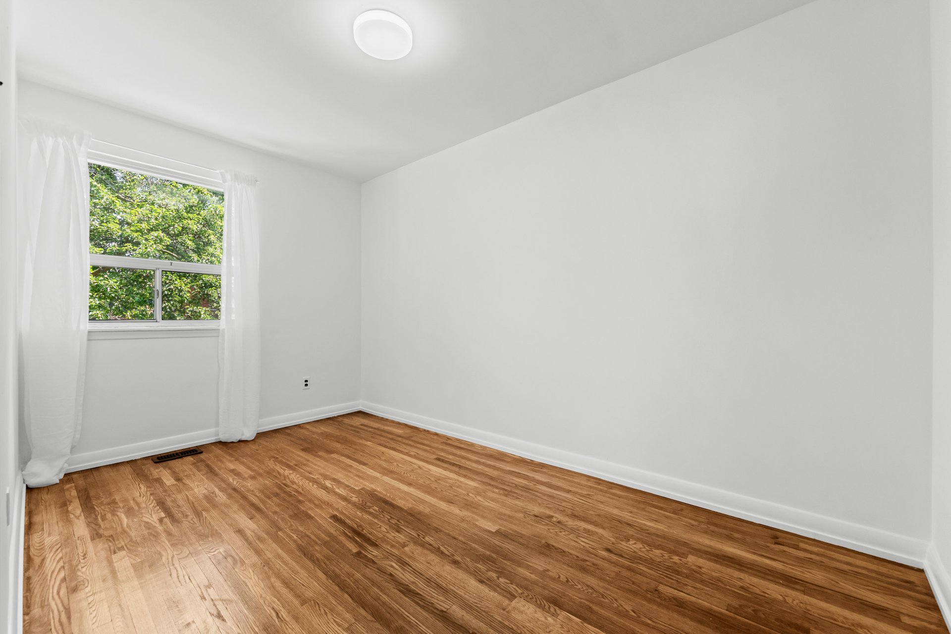 41 Clapperton Ave