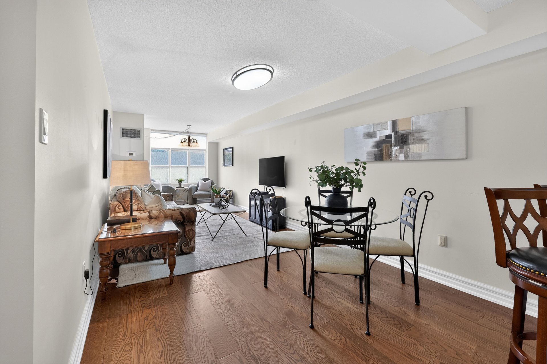 211-221 Robinson Street, Oakville