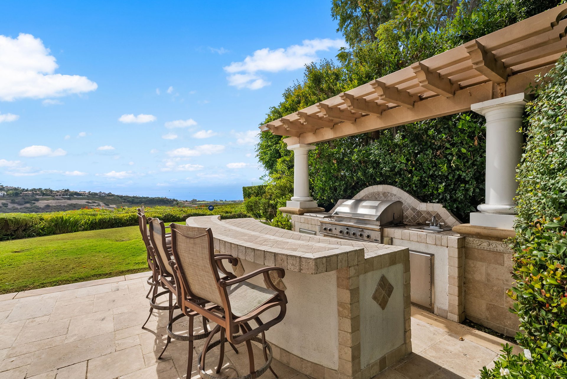 23 San Mateo Way