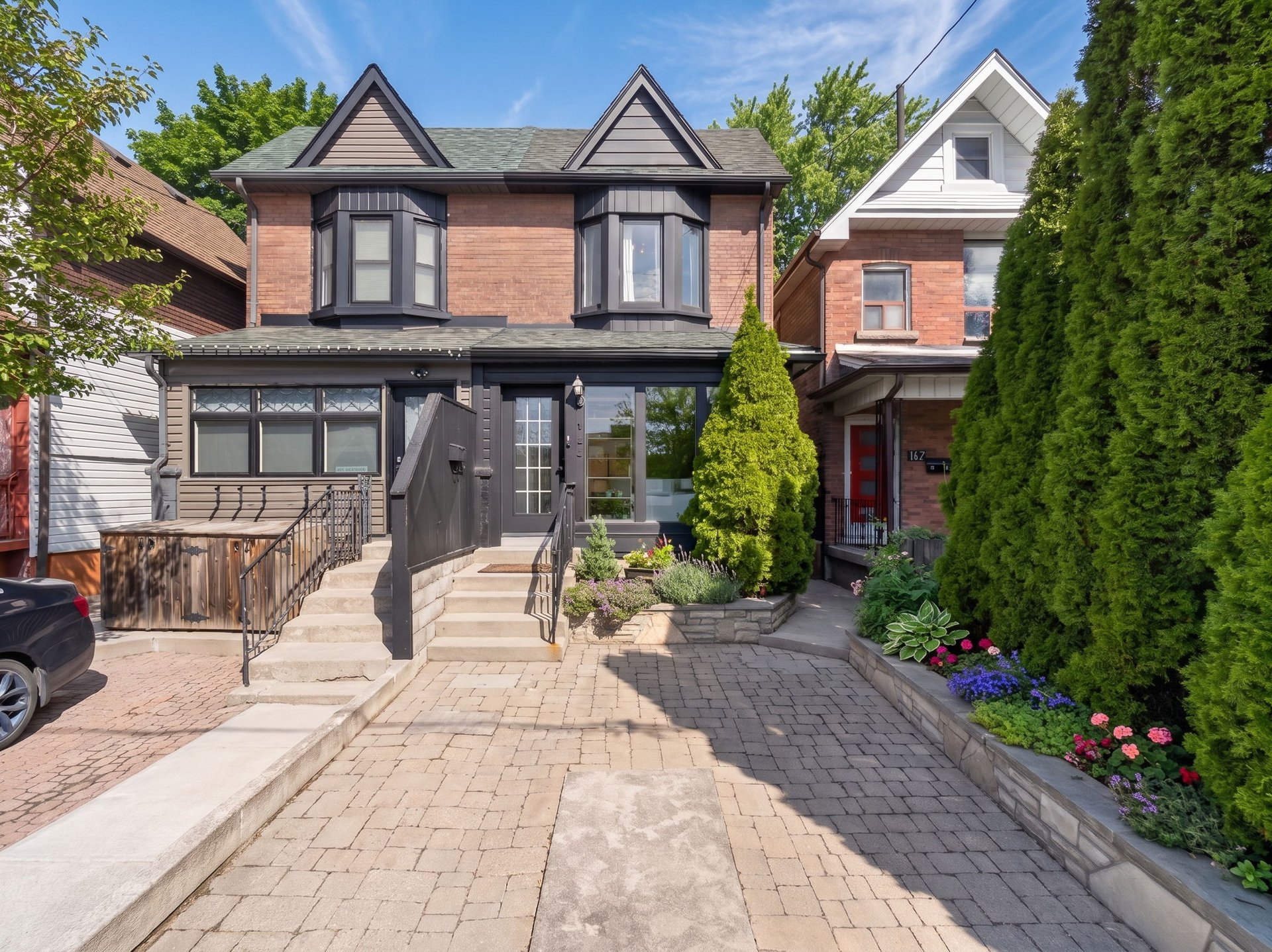 SOLD: Vibrant Corso Italia