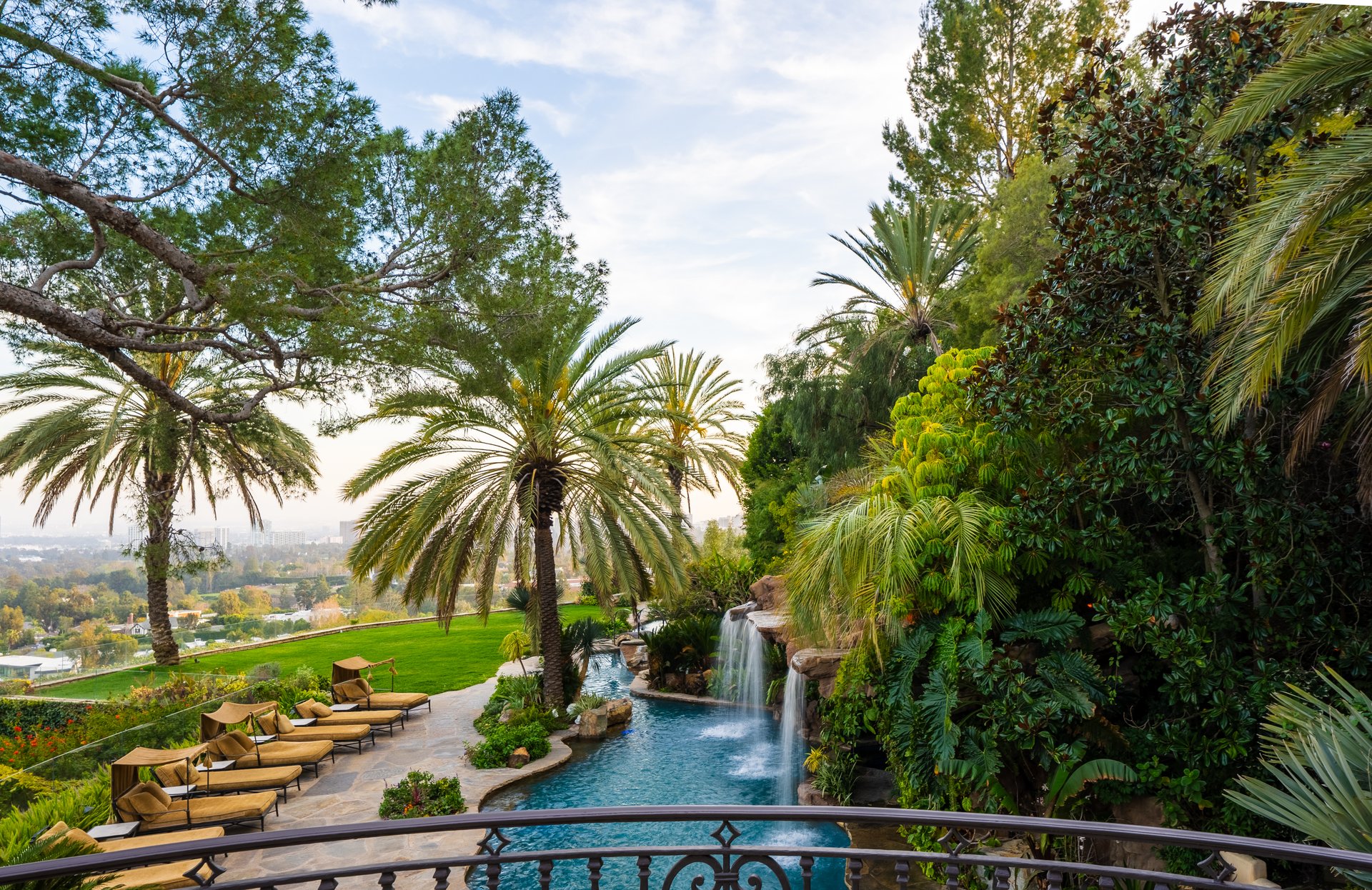 10066 Cielo Drive