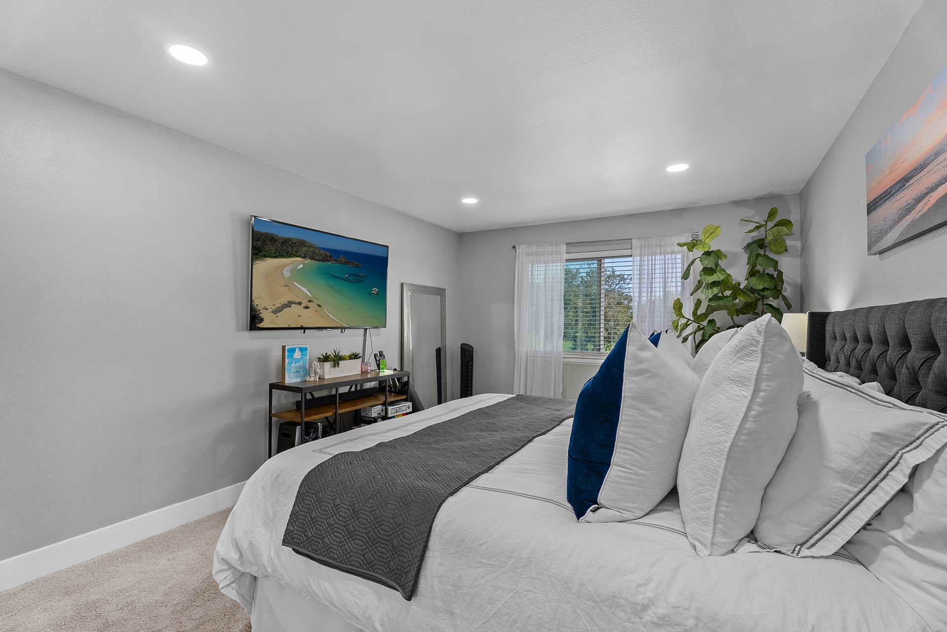2501 S El Camino Real 217