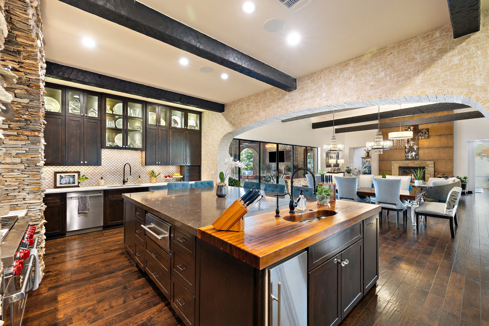 12802 Hacienda Ridge