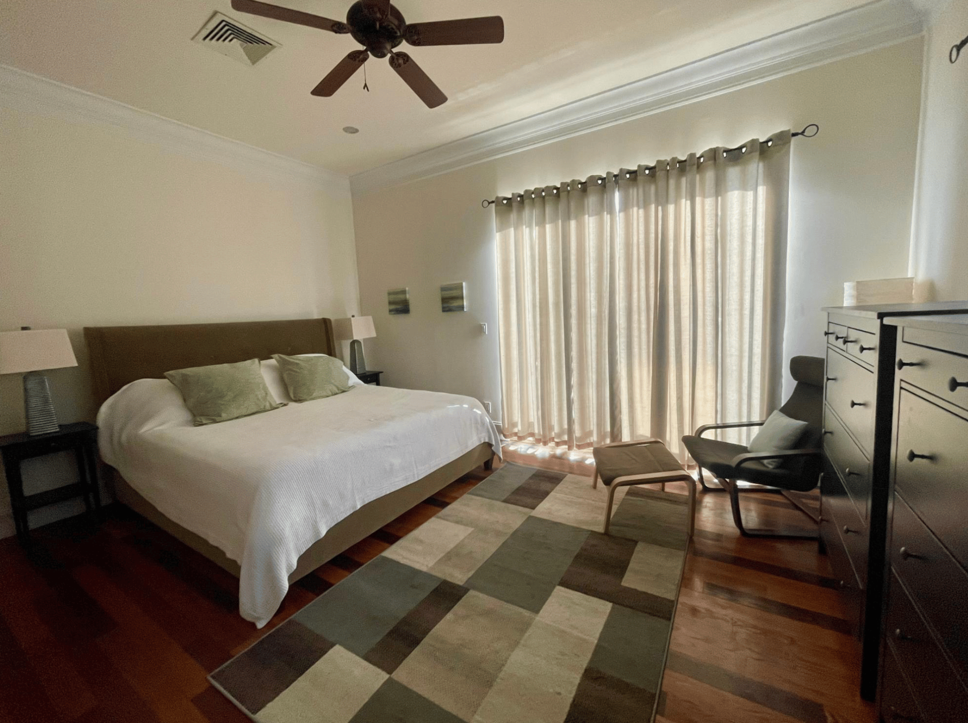 1004 Columbus Cove Townhome