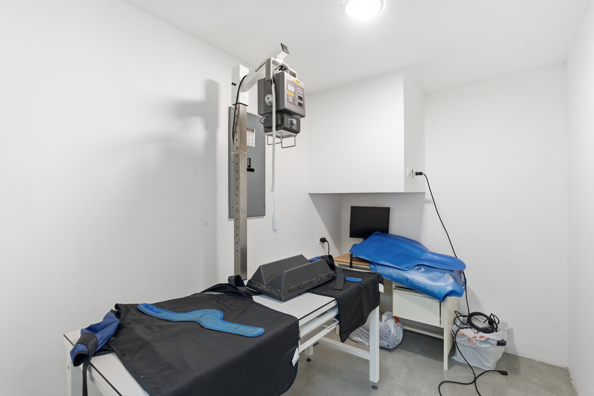 Vet Clinic | Prime Commercial Property & Veterinary Clinic For Sale