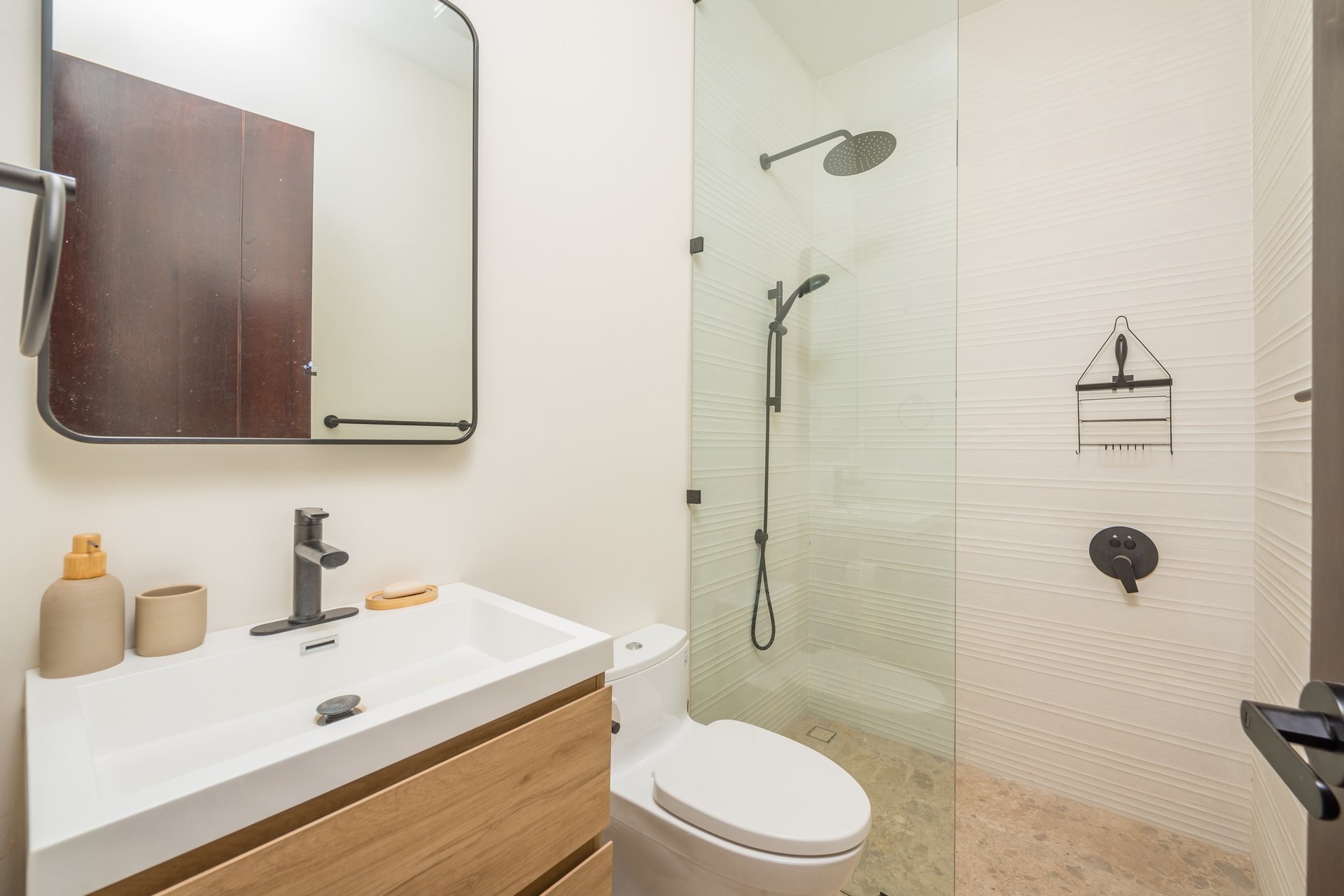 Casa Aura: Modern Luxury with Ocean Views in Reserva Conchal