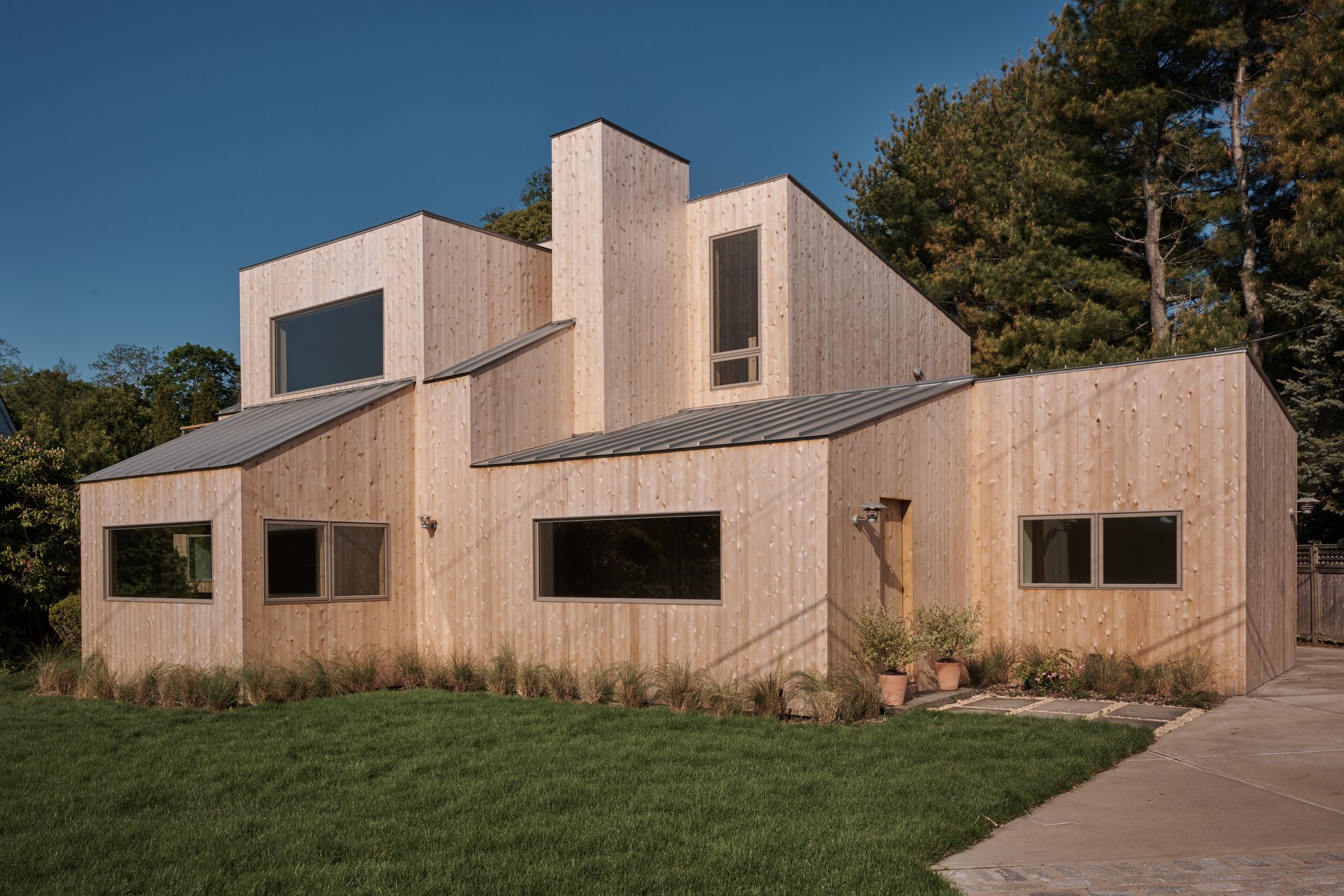 A REFINED ARCHITECTURAL STATEMENT