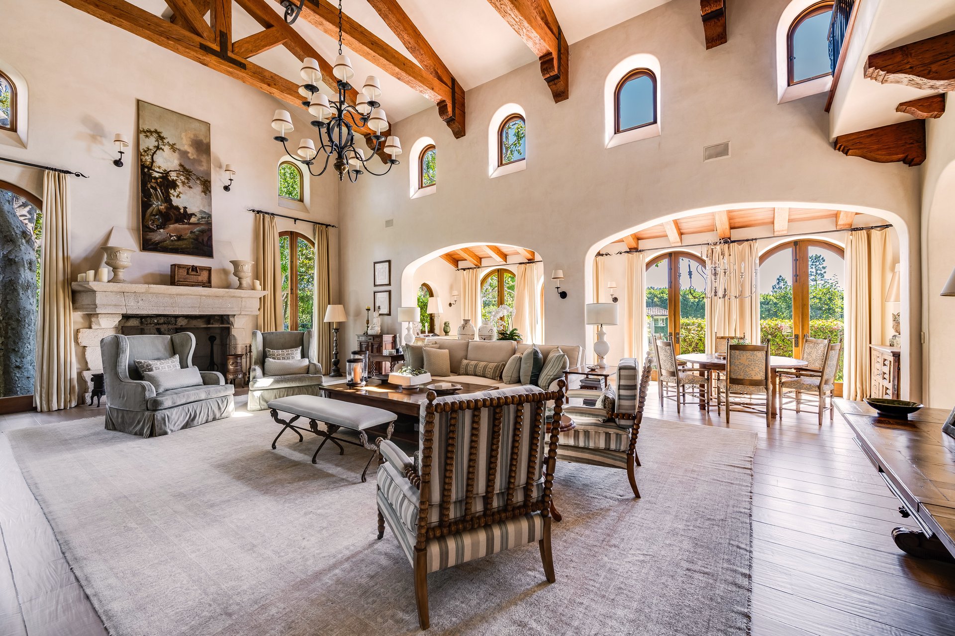 1550 Amalfi DR