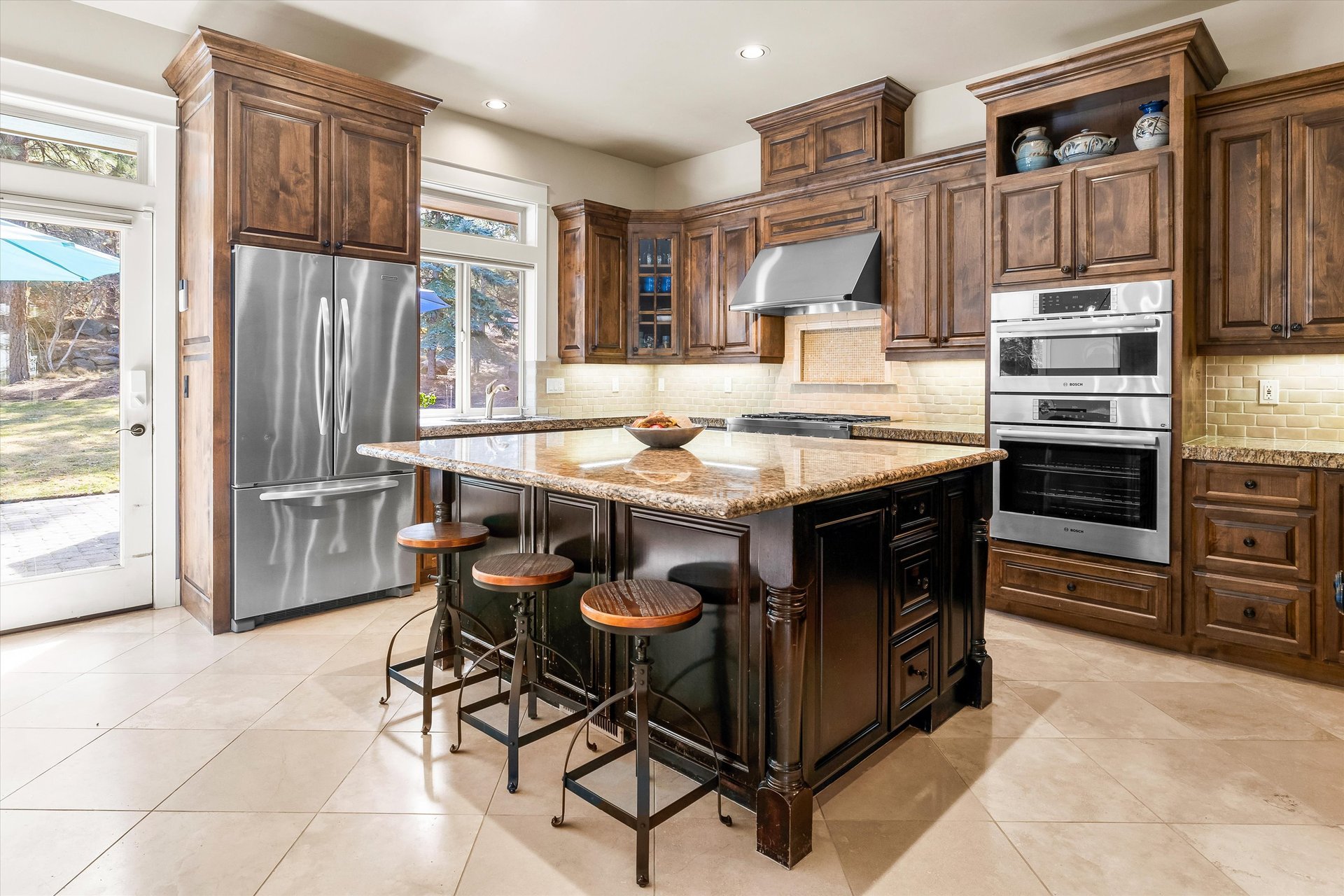 2589 NW Champion Circle