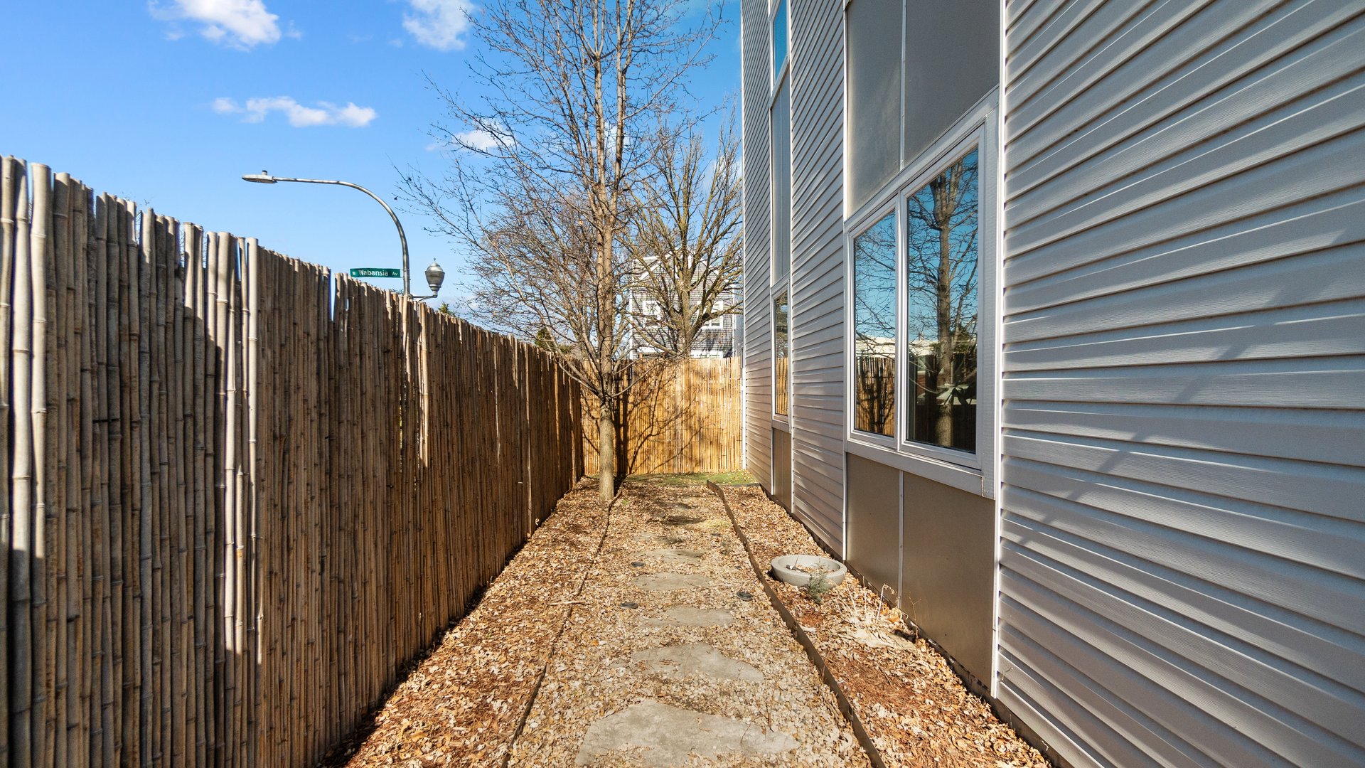 3575 W Wabansia Ave, Chicago, IL 60647