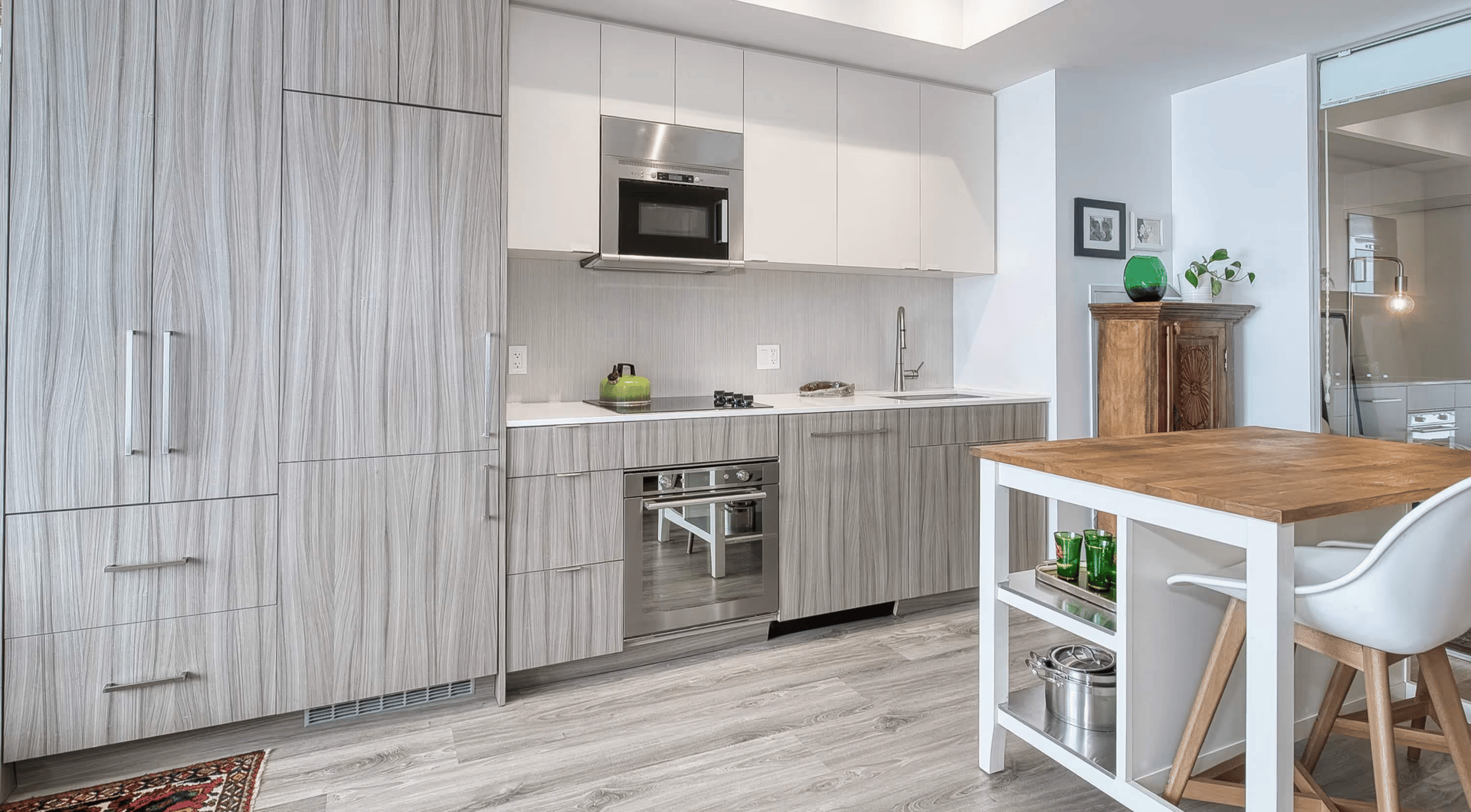 840 St Clair Ave W #619