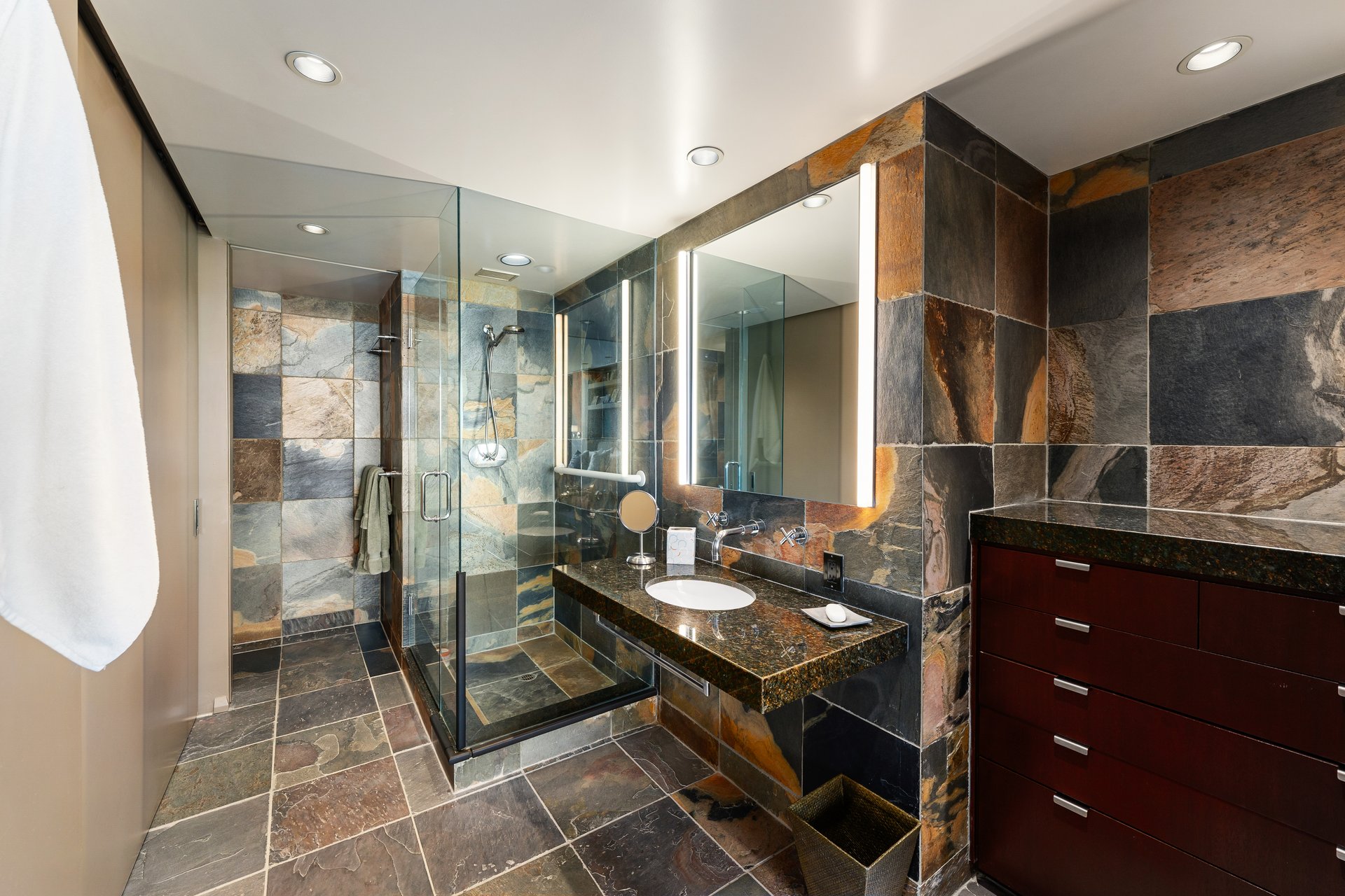 2220 Avenue Of The Stars Unit: 2304-2305
