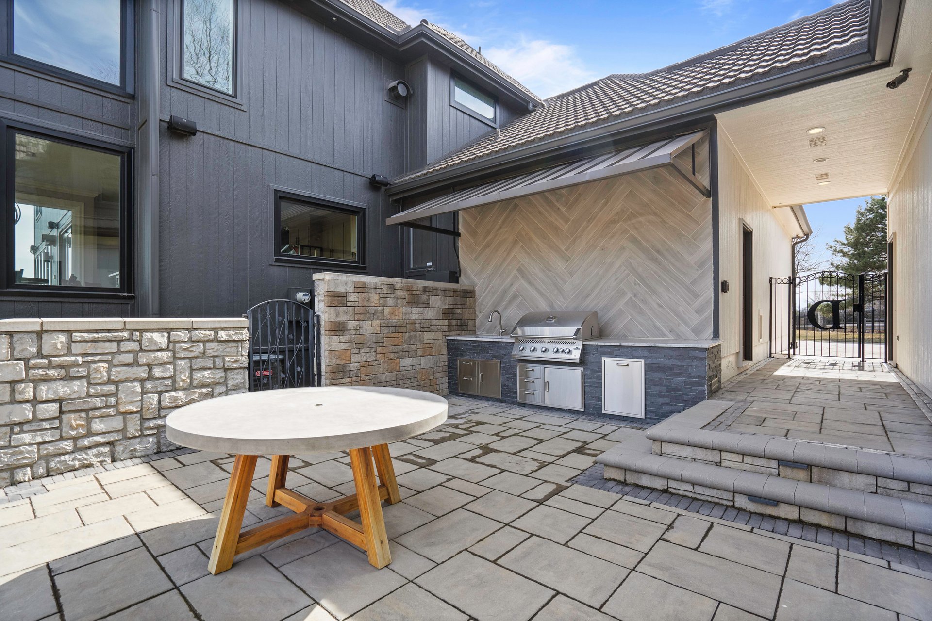 10380 w. 179th St