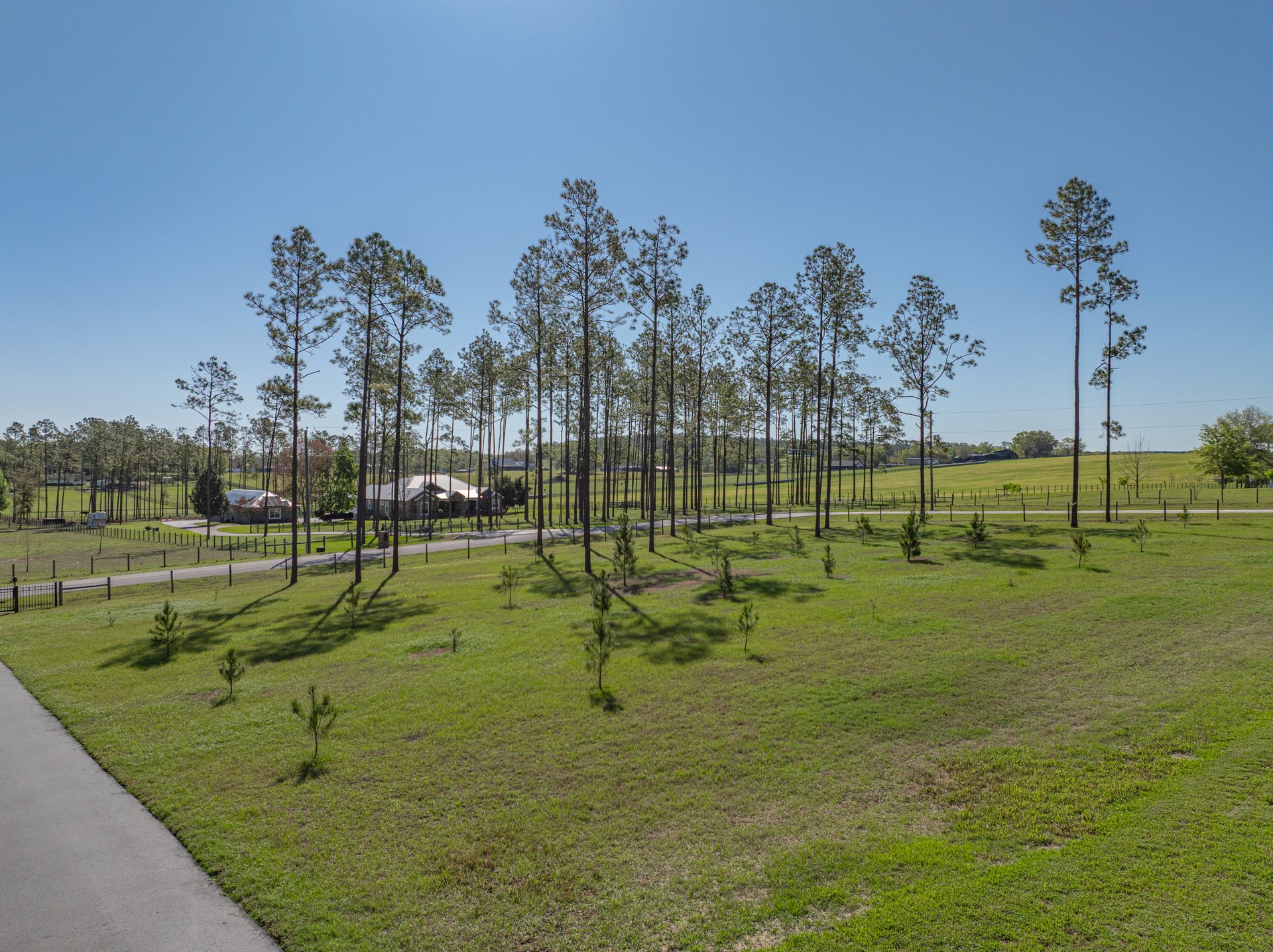 17703 COUNTRY SQUIRE LN