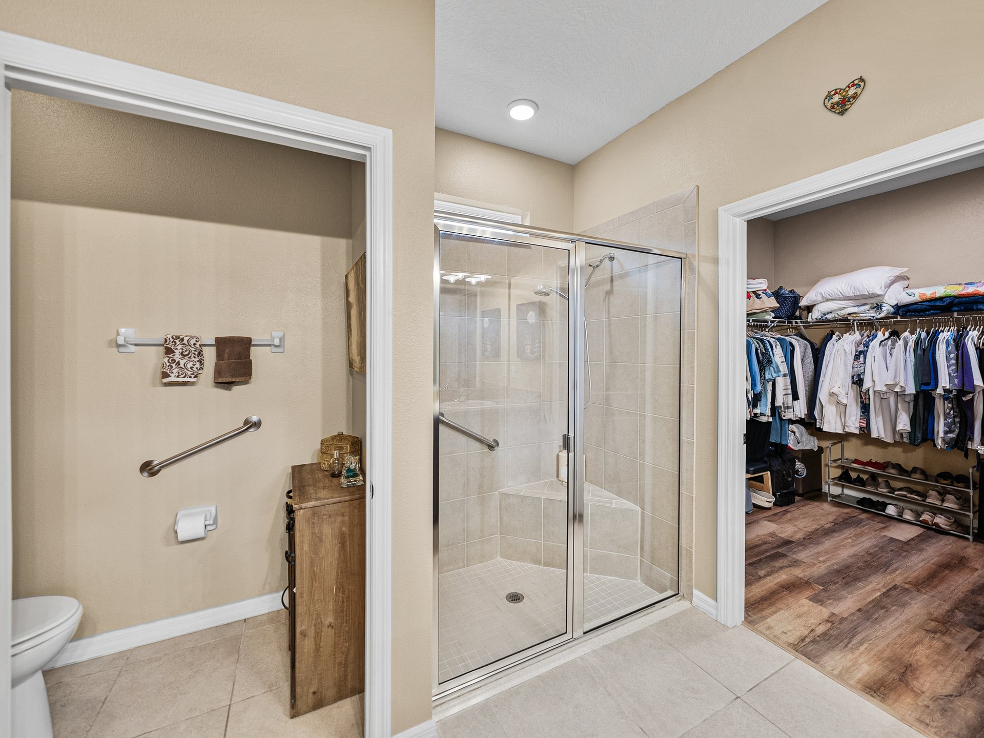 12615 EASTPOINTE DR