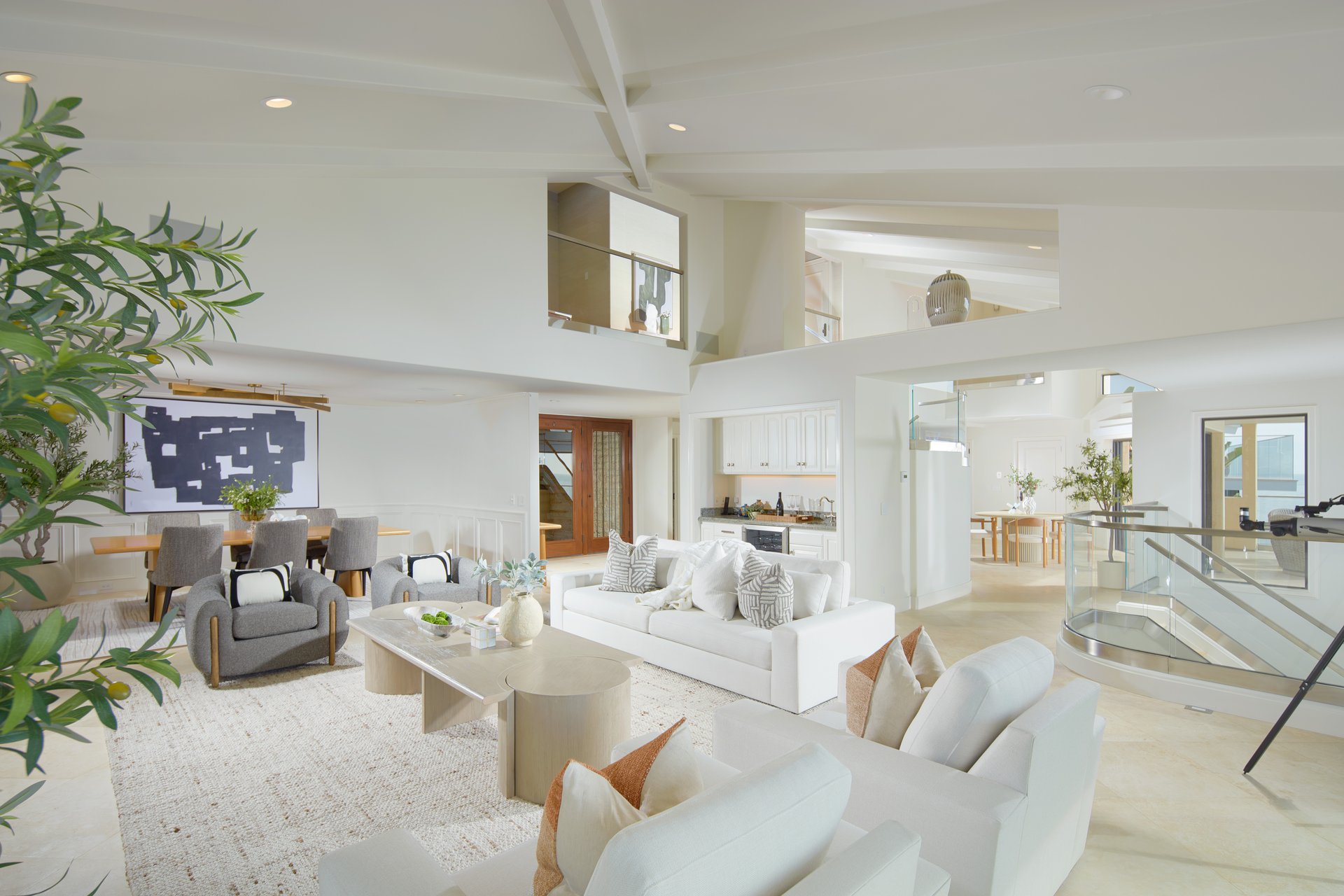 13 Lagunita Drive