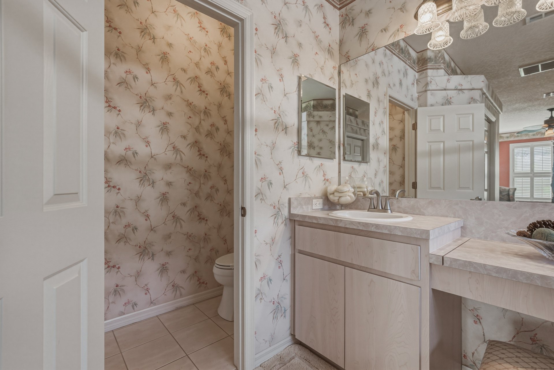 12410 WOODLANDS CIR