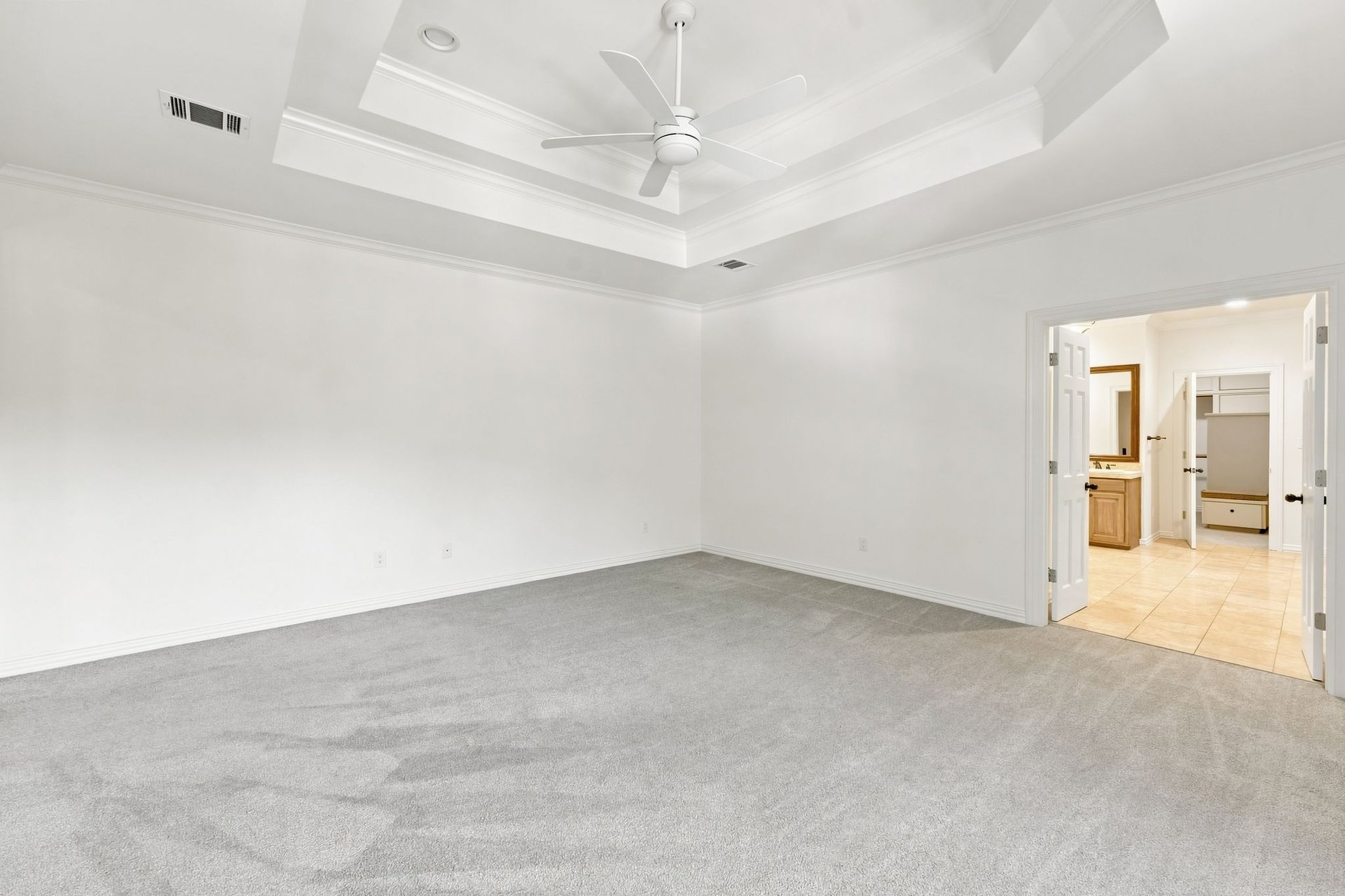 2900 Meandering River Court