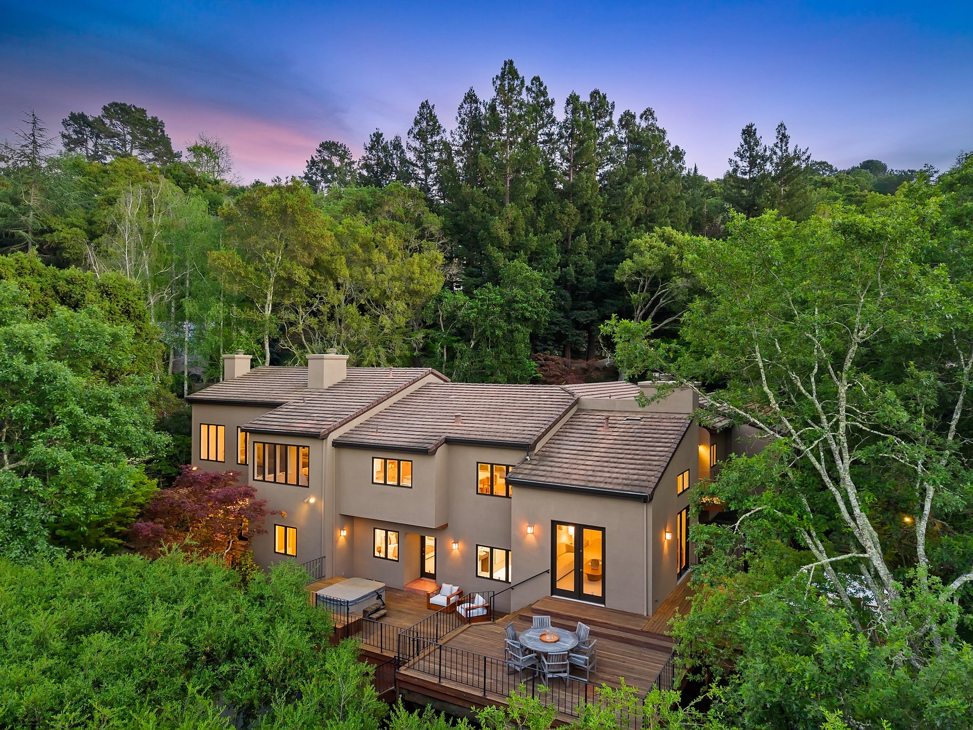 25 Wood Acres Ct