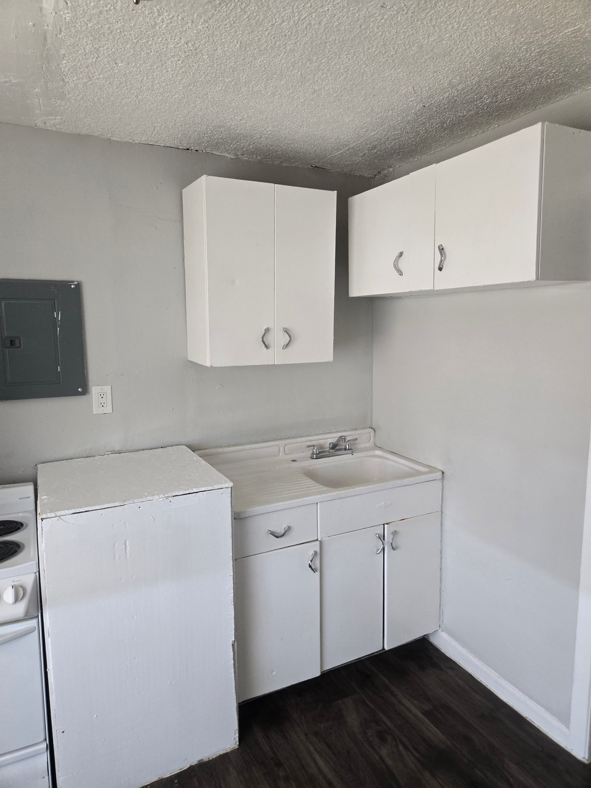 409 W Van Buren Ave #5 Las Vegas, NV 89106