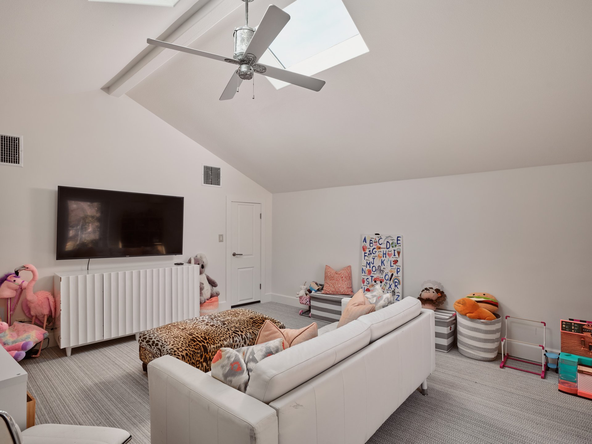 2107 Bridle Path