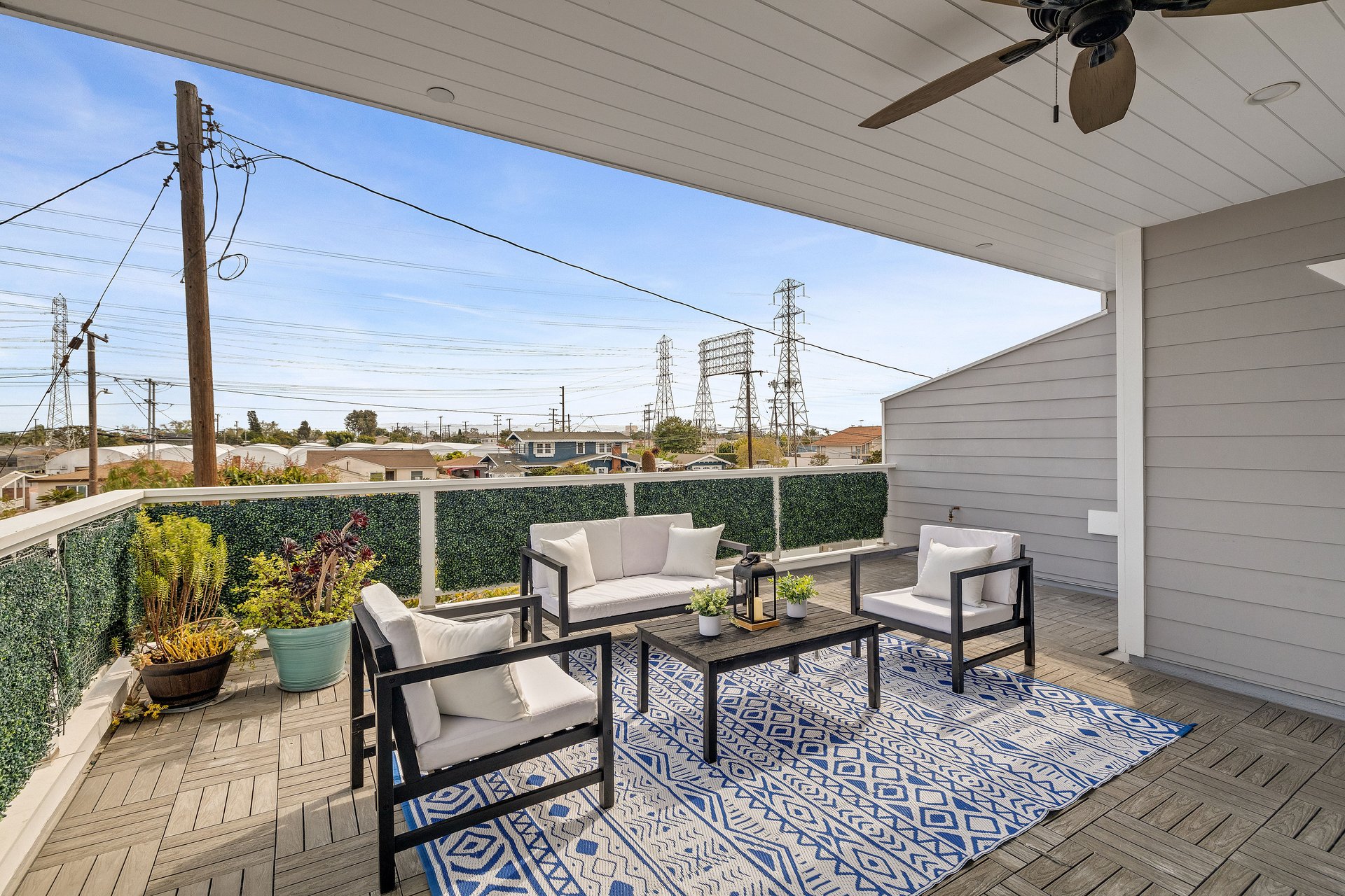 17512 Van Ness Ave