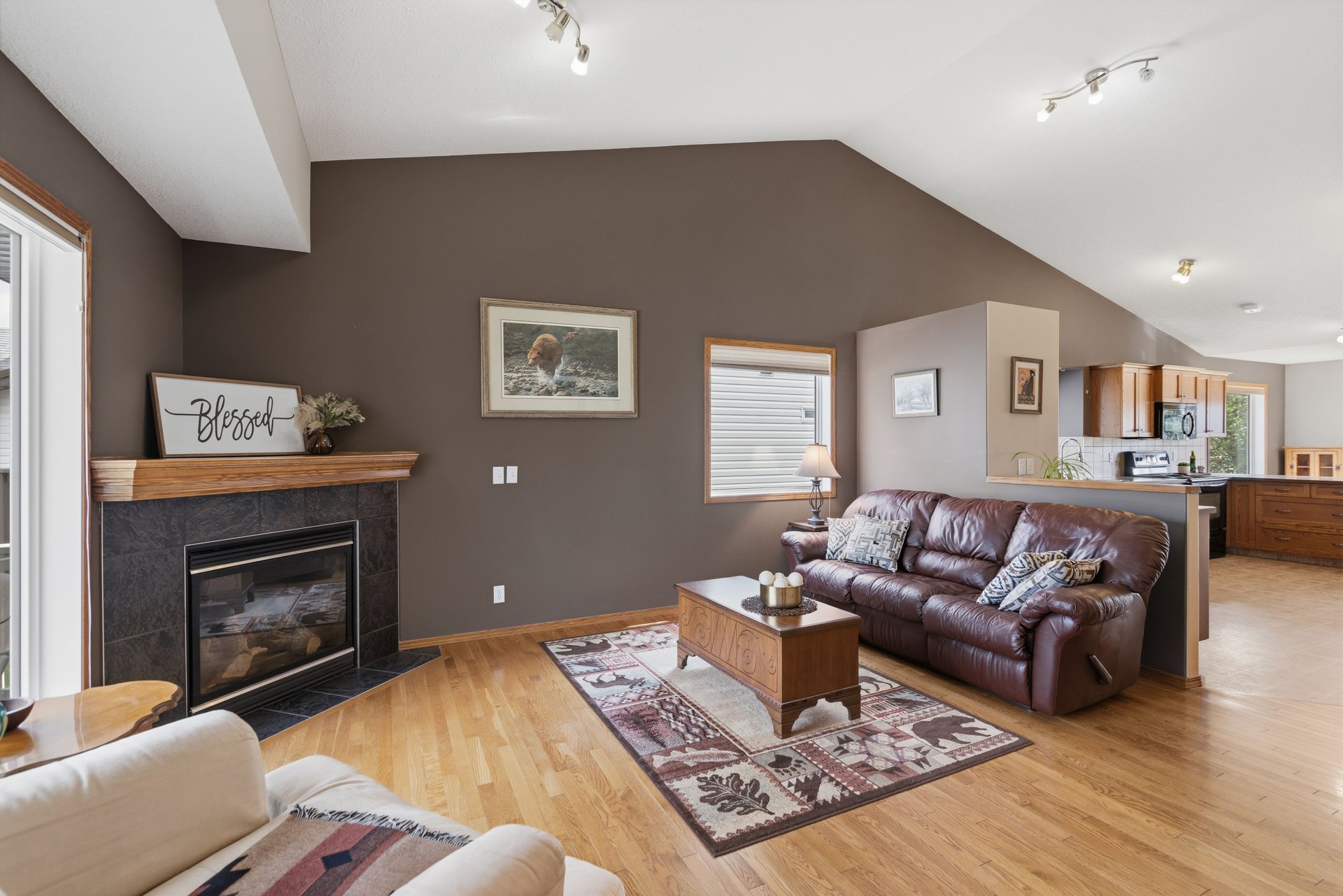 499 Highland Close