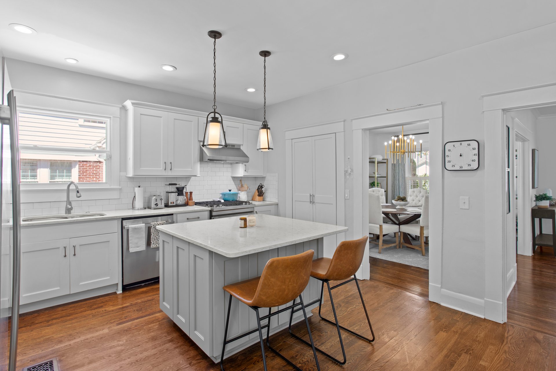 2810 W MORRISON AVE