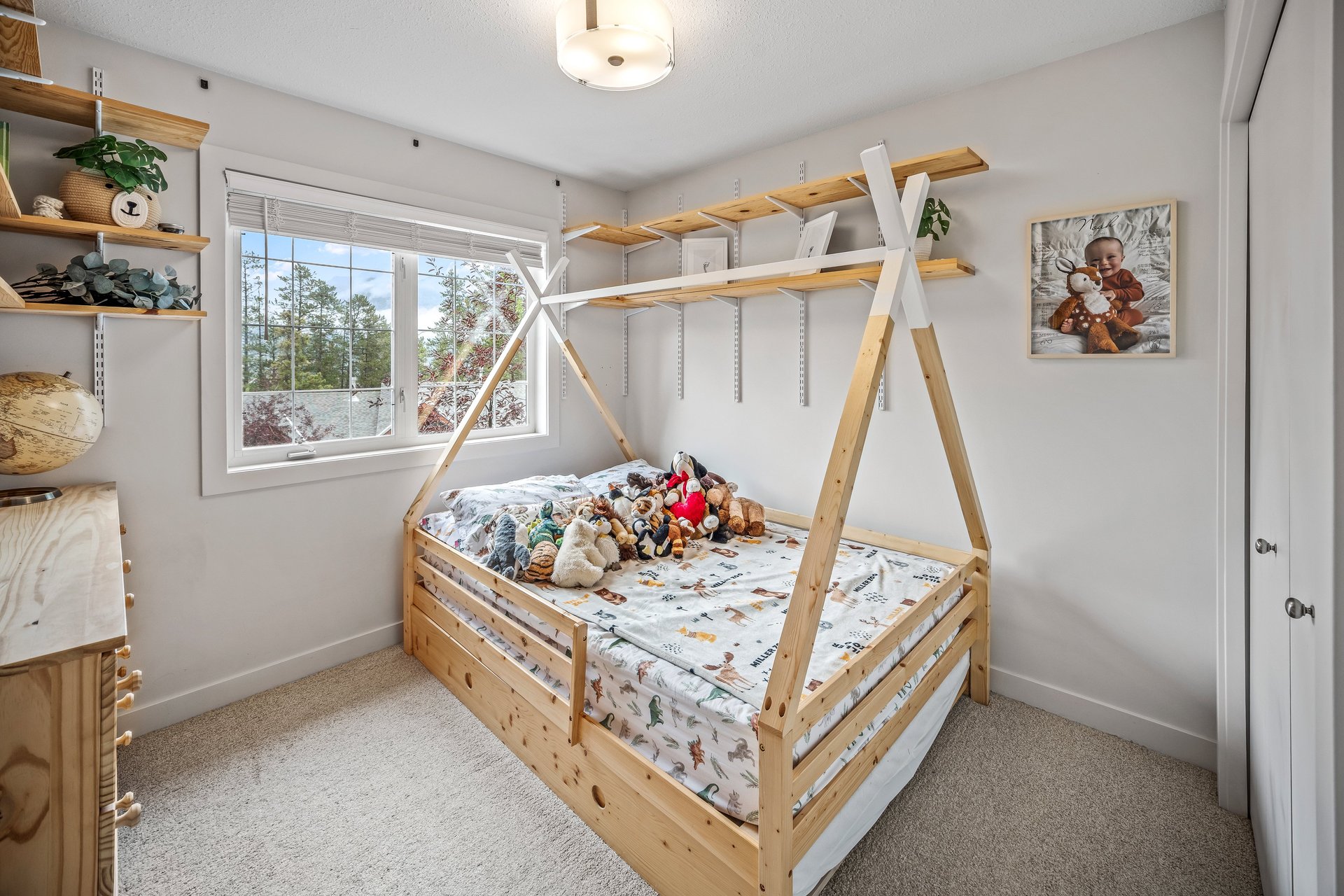 1022 Rundleview Drive Unit: 27