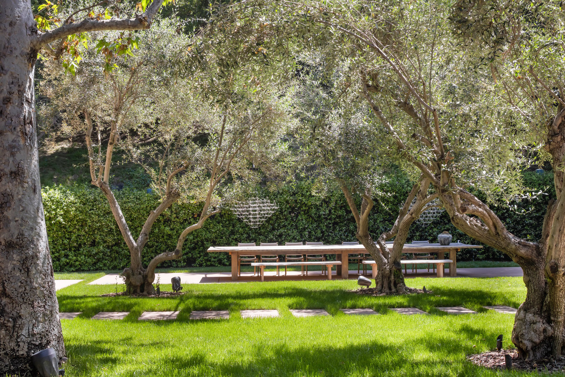 2650 Benedict Canyon Dr, Beverly Hills