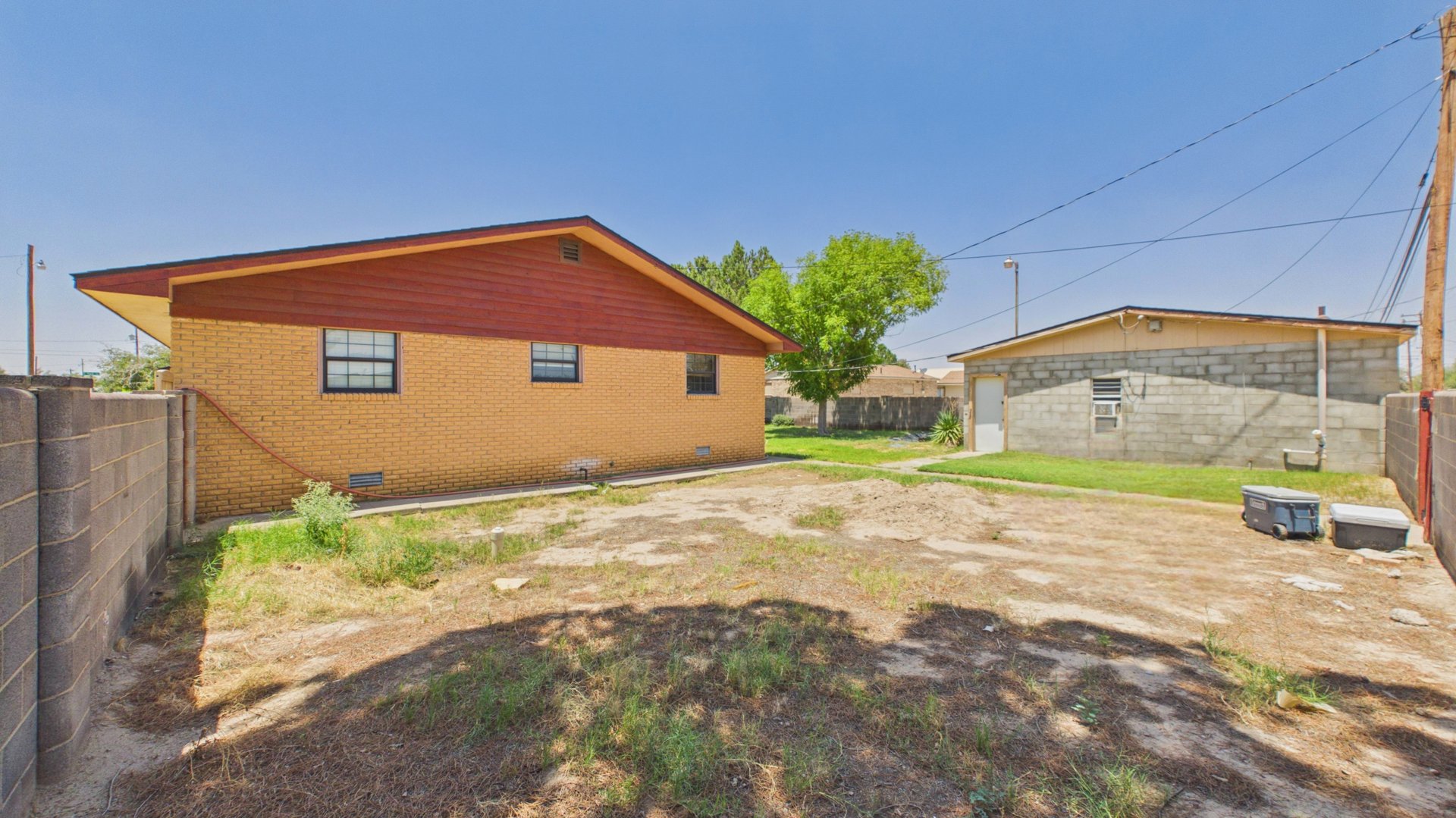 1015 W Normandy Dr