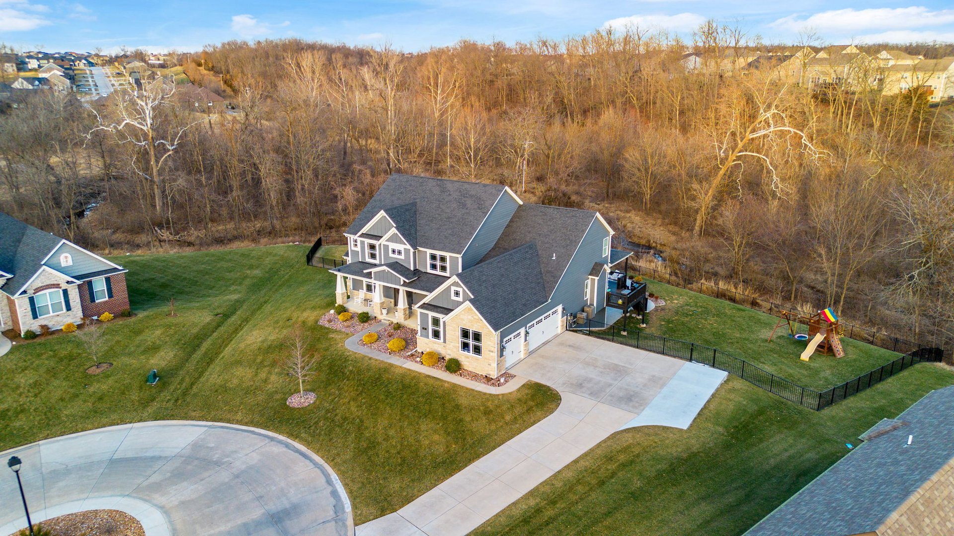 216 Westleigh Court
