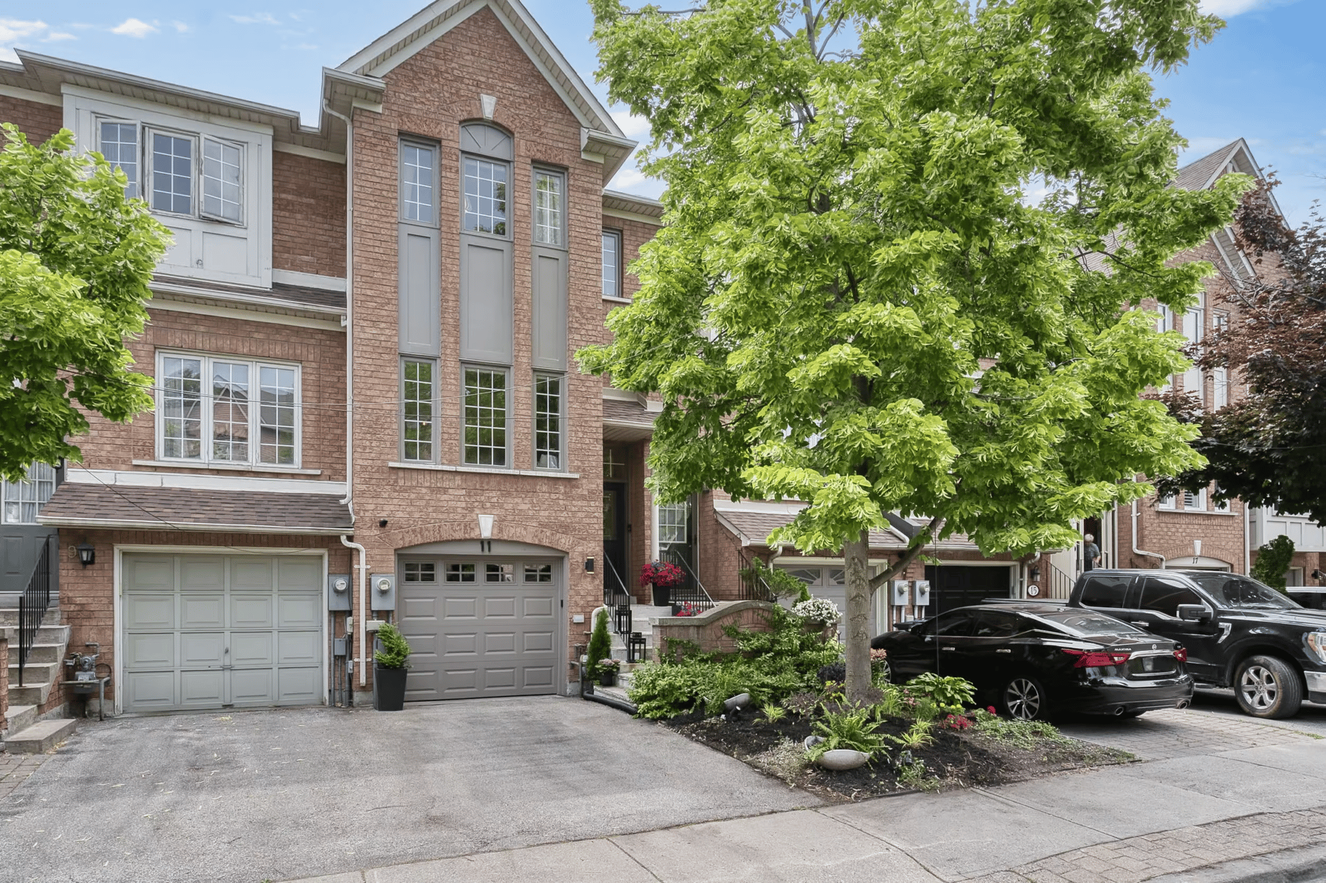 11 Bluewater Ct